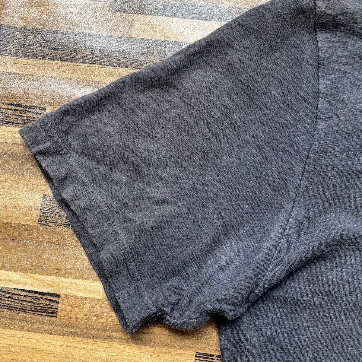 Jun Takahashi × Undercover × Uniqlo Undercover X Jun Takahashi X Uniqlo TShirt Size US M / EU 48-50 / 2 - 7 Thumbnail
