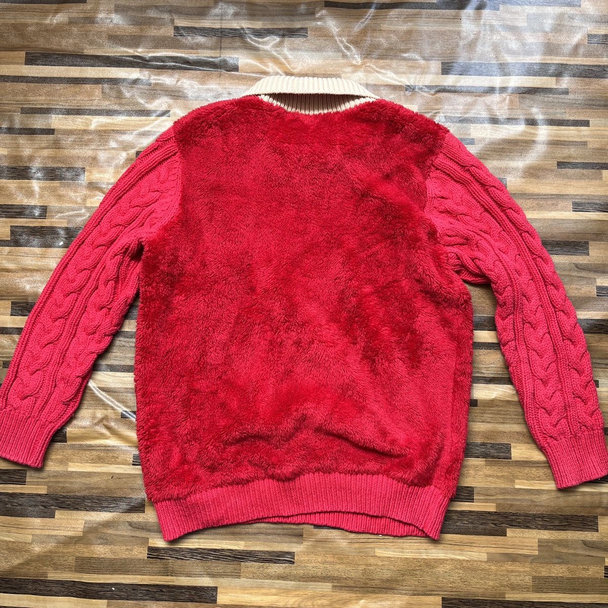 Undercover × Uniqlo Undercover X Uniqlo Sweater Rare Red Colour Size US M / EU 48-50 / 2 - 18 Thumbnail