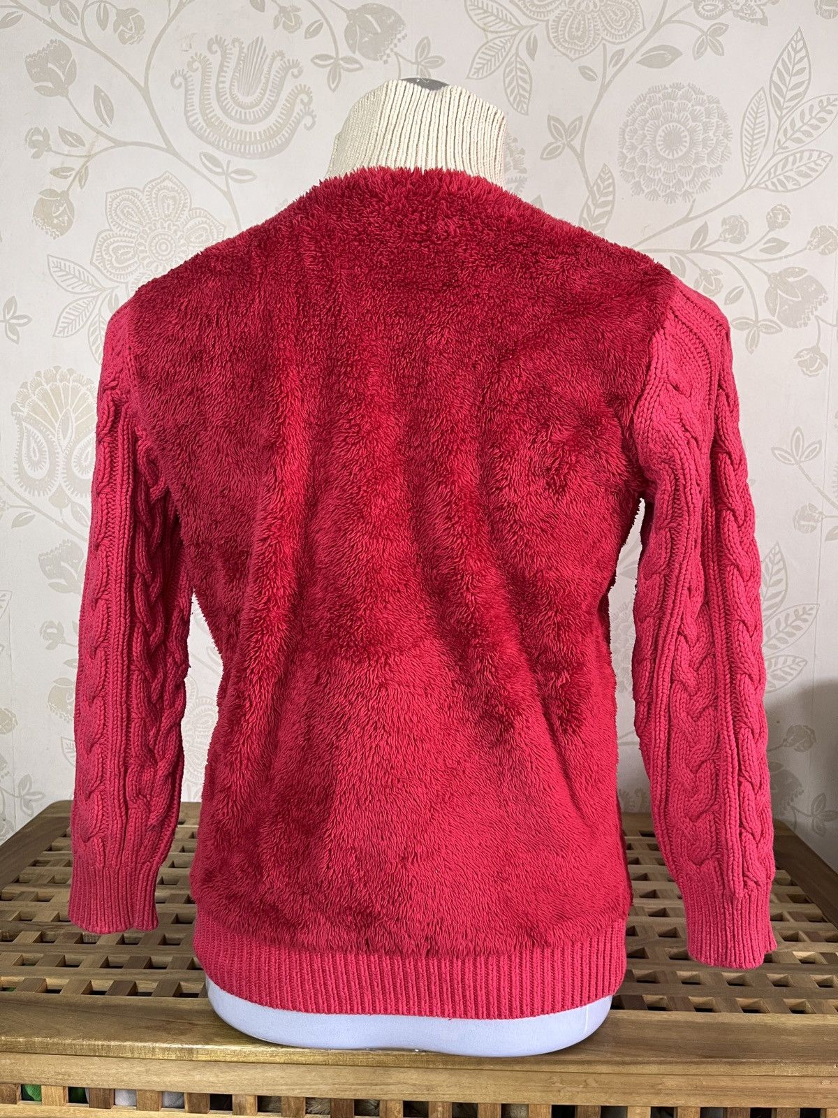 Undercover × Uniqlo Undercover X Uniqlo Sweater Rare Red Colour Size US M / EU 48-50 / 2 - 4 Thumbnail