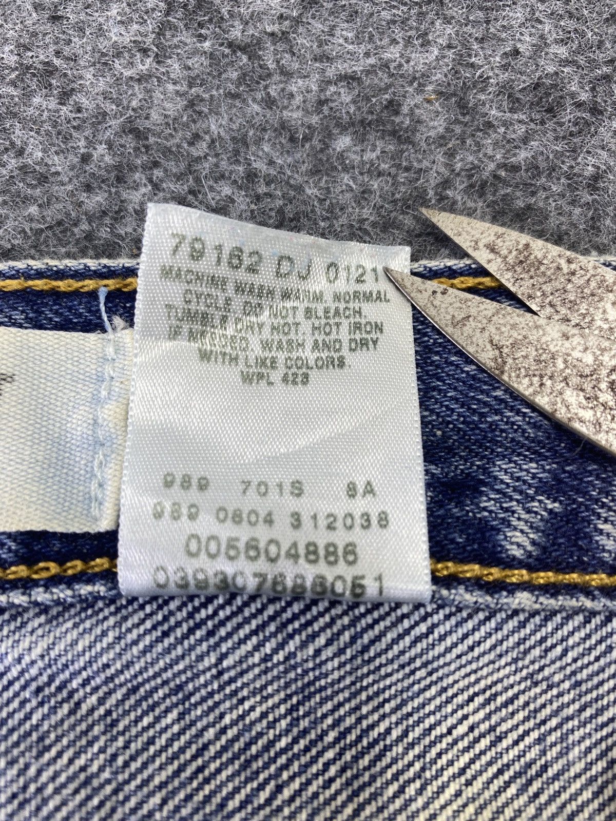 Levi's VINTAGE LEVIS 560 DIRTY BLUE JEANS - J693 Size US 34 / EU 50 - 6 Thumbnail