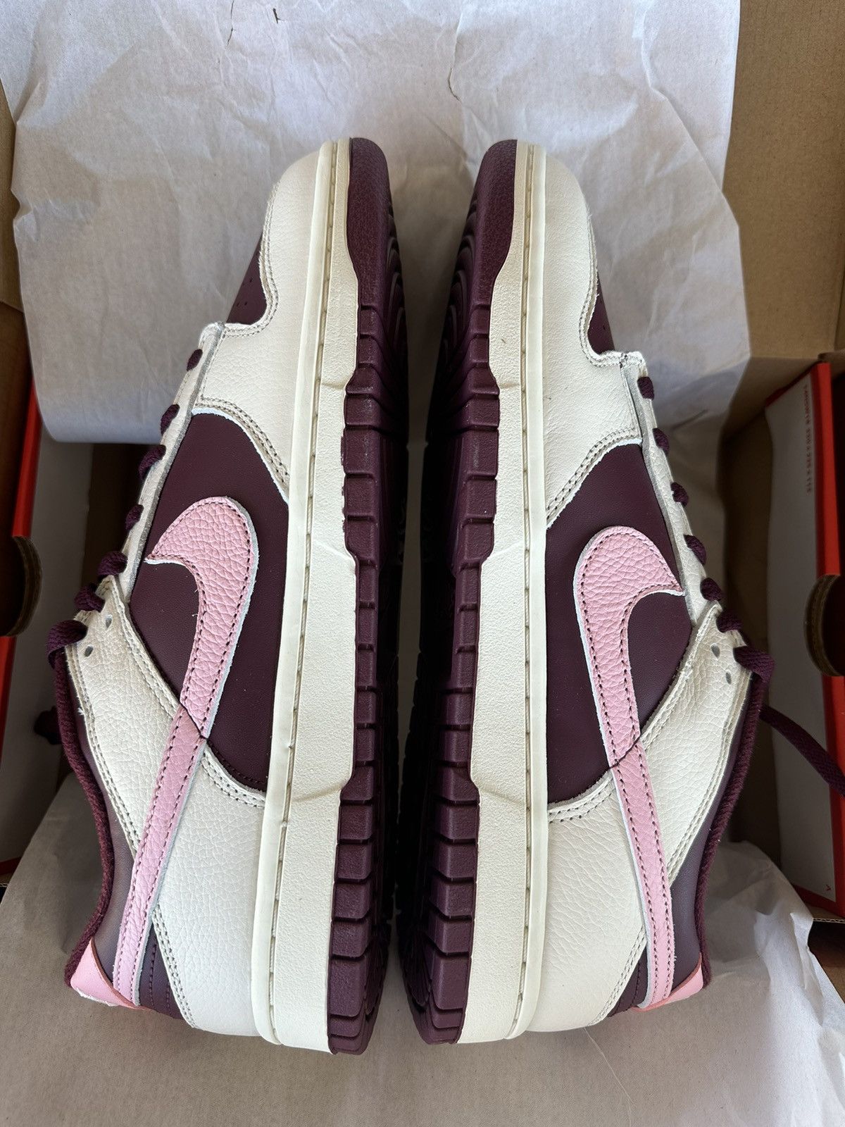 Nike Nike Dunk Low Valentine’s Day Size US 11 / EU 44 - 2 Thumbnail