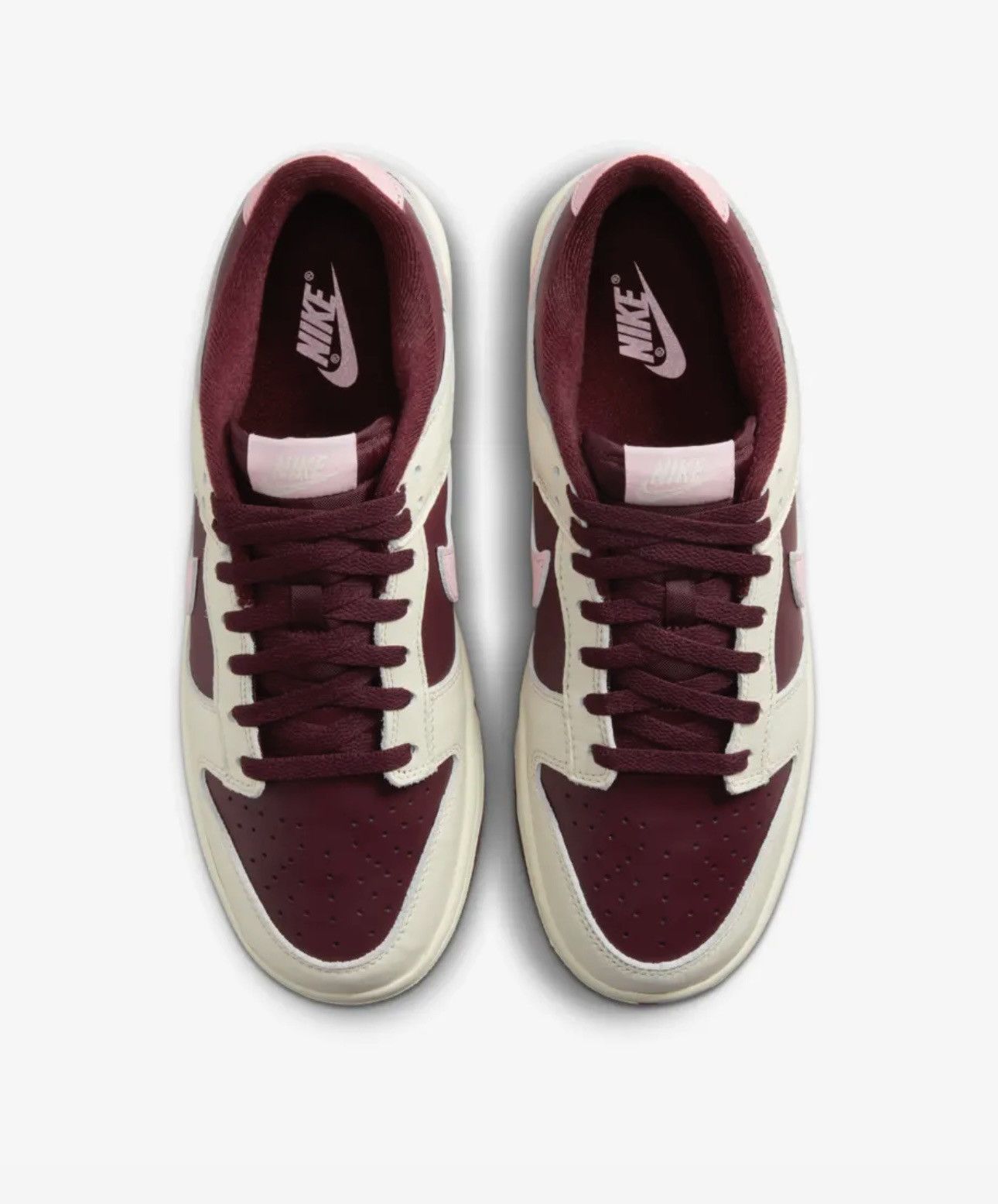 Nike Nike Dunk Low Valentine’s Day Size US 11 / EU 44 - 6 Thumbnail