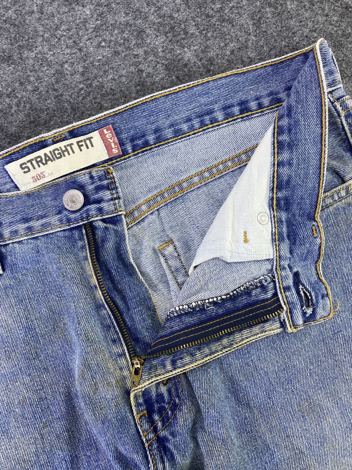 Levi's VINTAGE LEVI'S 505 BLUE WASH JEANS - J694 Size US 36 / EU 52 - 3 Thumbnail