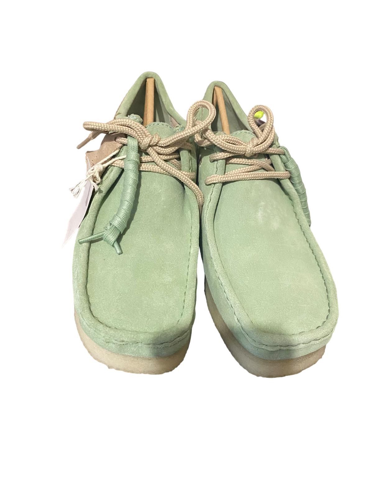 Clarks CLARKS WALLABEE WOMEN SIZE 10.5 COLOR GREEN EMBROIDERY Size US 10.5 / EU 43-44 - 5 Thumbnail