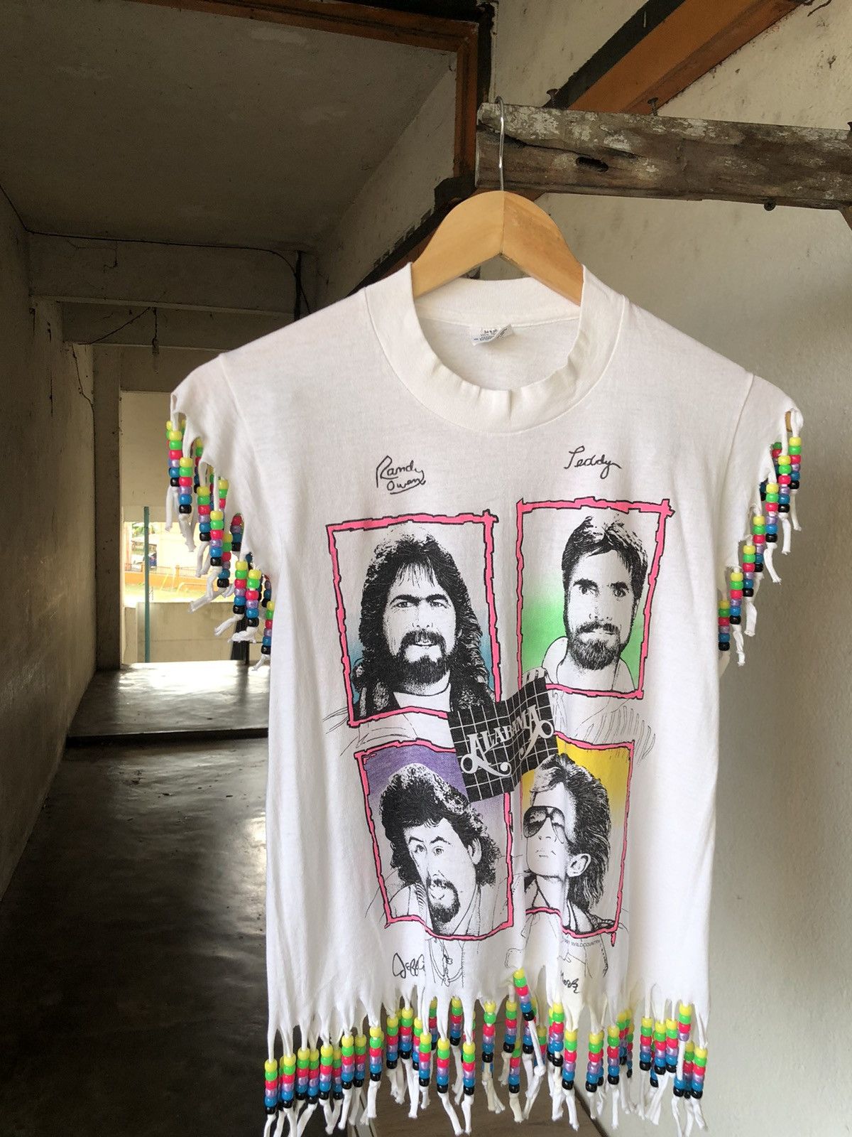 Band Tees Rare❗️Vintage 90s Alabama Band Tour Tshirt Size S / US 4 / IT 40 - 6 Thumbnail