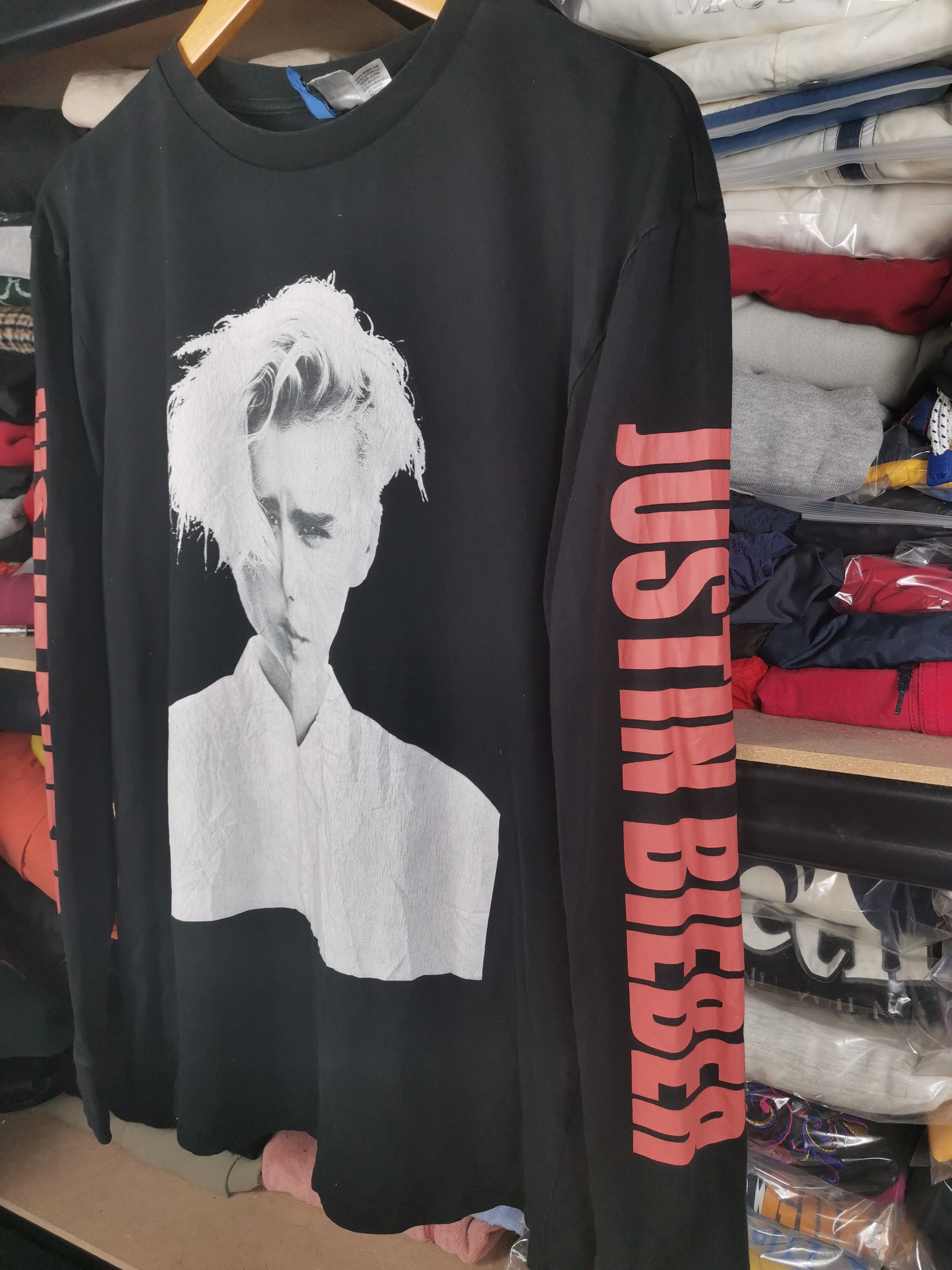 Band Tees 2017 Justin Bieber Purpose Stadium Tour Tshirt Size US S / EU 44-46 / 1 - 2 Thumbnail