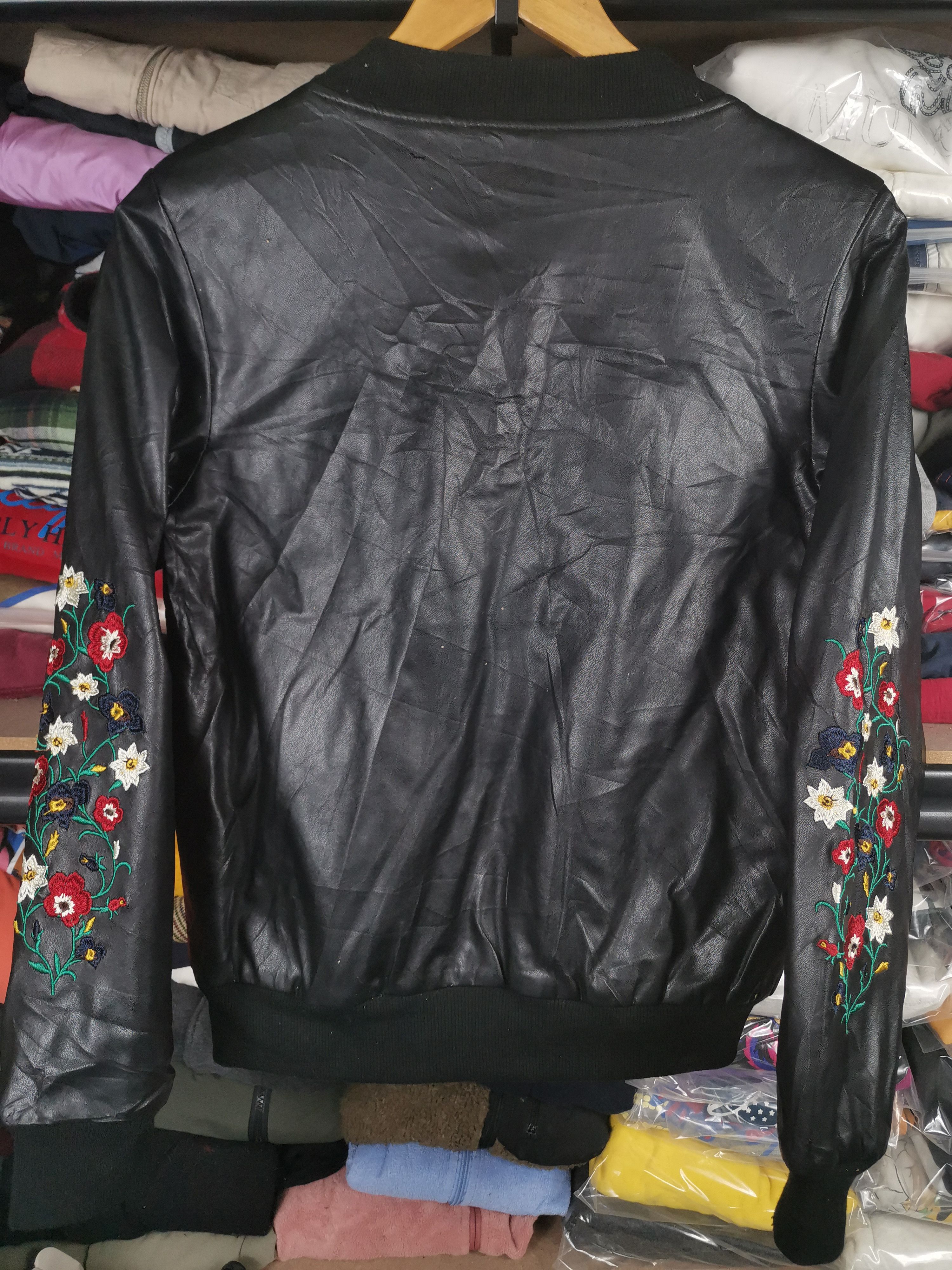 Japanese Brand Vintage Japanese Brand Park Girl Pu Leather Bomber Jacket Size US M / EU 48-50 / 2 - 3 Thumbnail
