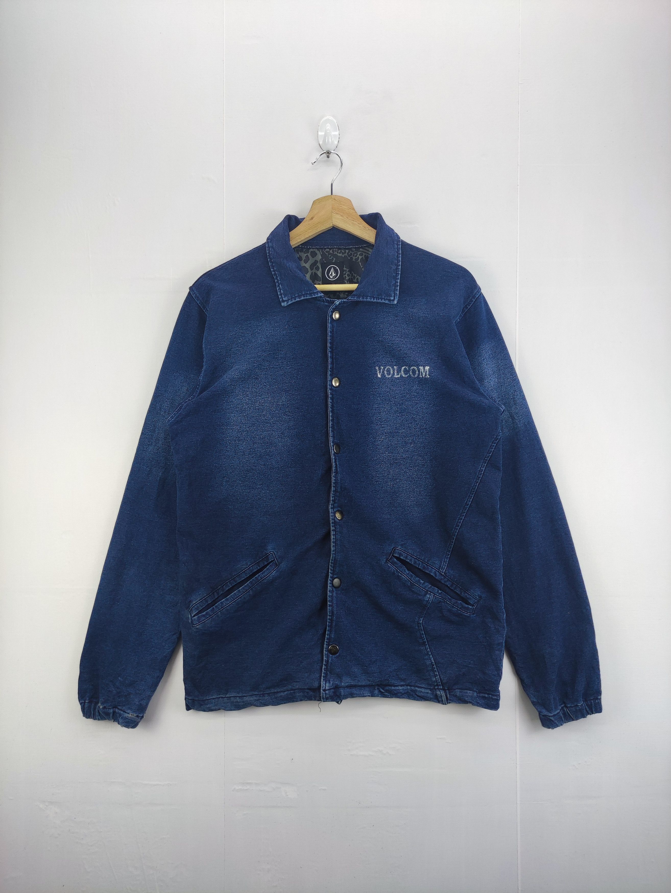 Vintage Volcom Light Jacket Snap Button