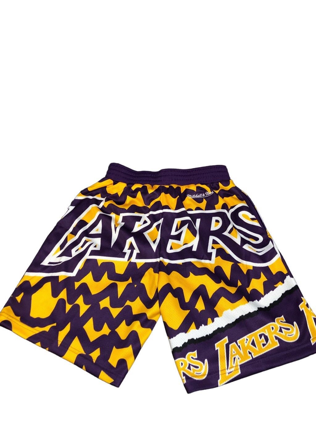 Mitchell & Ness Mitchell & Ness Los Angeles Lakers Shorts Size US 32 / EU 48 - 4 Thumbnail