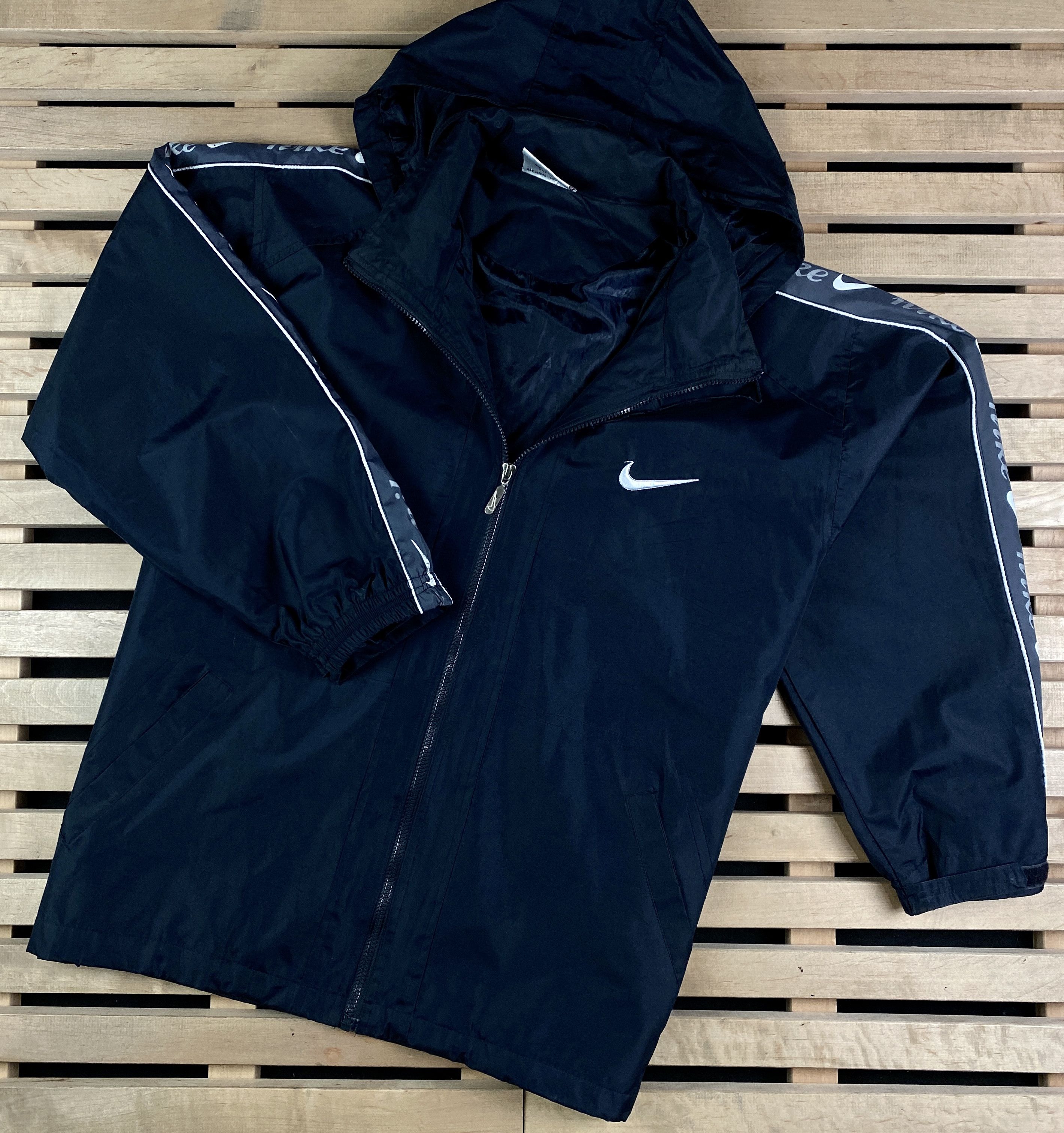 Nike × Vintage Mens Vintage Jacket Nike Swoosh Size L Lampasy Size US L / EU 52-54 / 3 - 1 Thumbnail