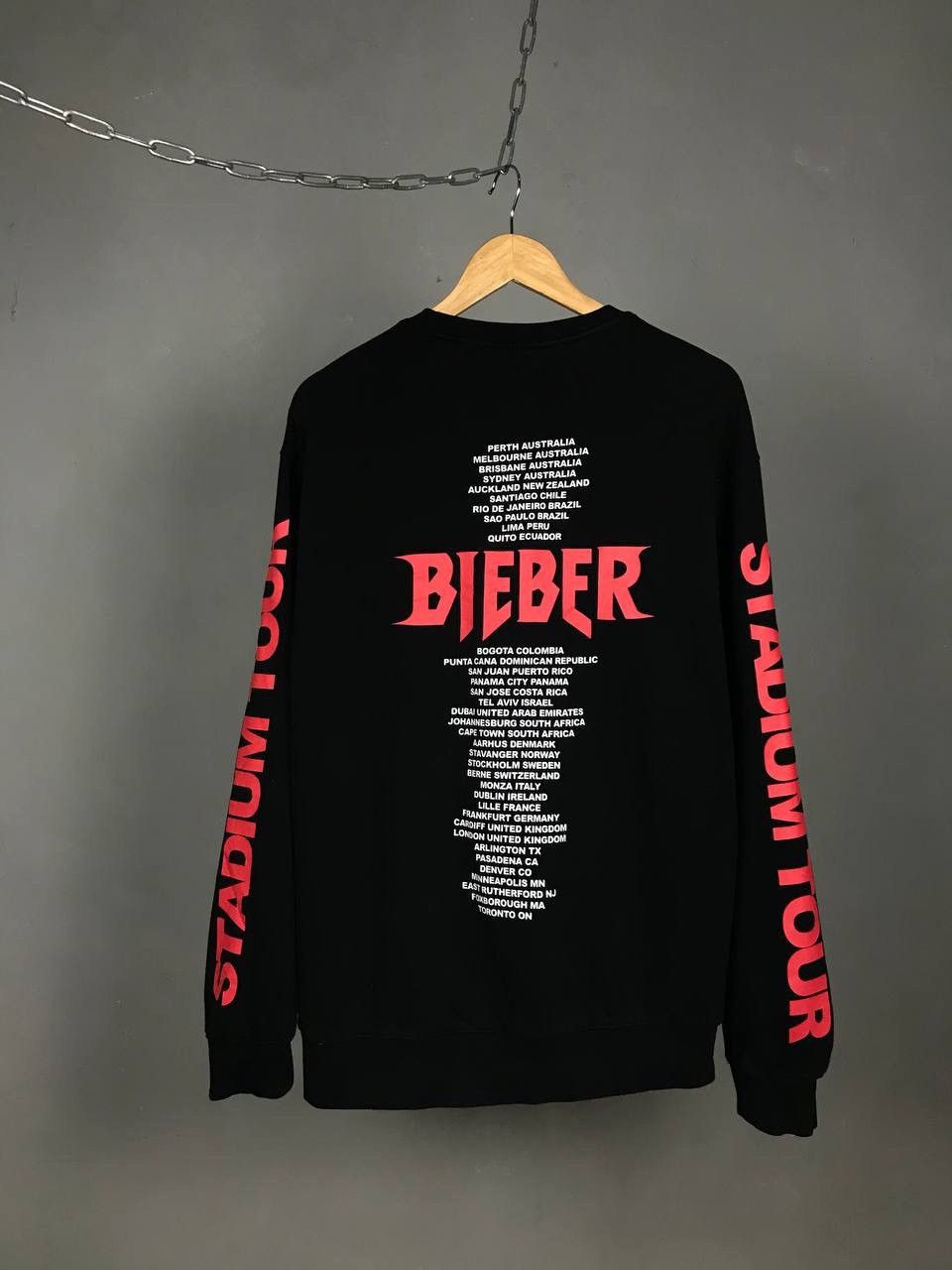 Justin Bieber Justin Bieber TEAM vintage band tour overprinted tee Size US L / EU 52-54 / 3 - 8 Thumbnail