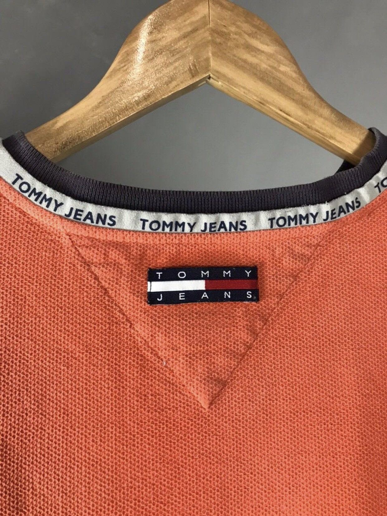 Tommy Hilfiger × Vintage Tommy Hilfiger vintage luxury tee Size US L / EU 52-54 / 3 - 7 Thumbnail