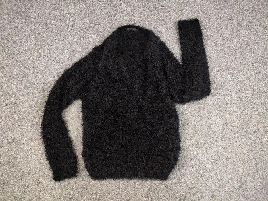 Japanese Brand Vintage 90's Japanese Black Mohair Style Fuzzy Sweater Size US S / EU 44-46 / 1 - 5 Thumbnail