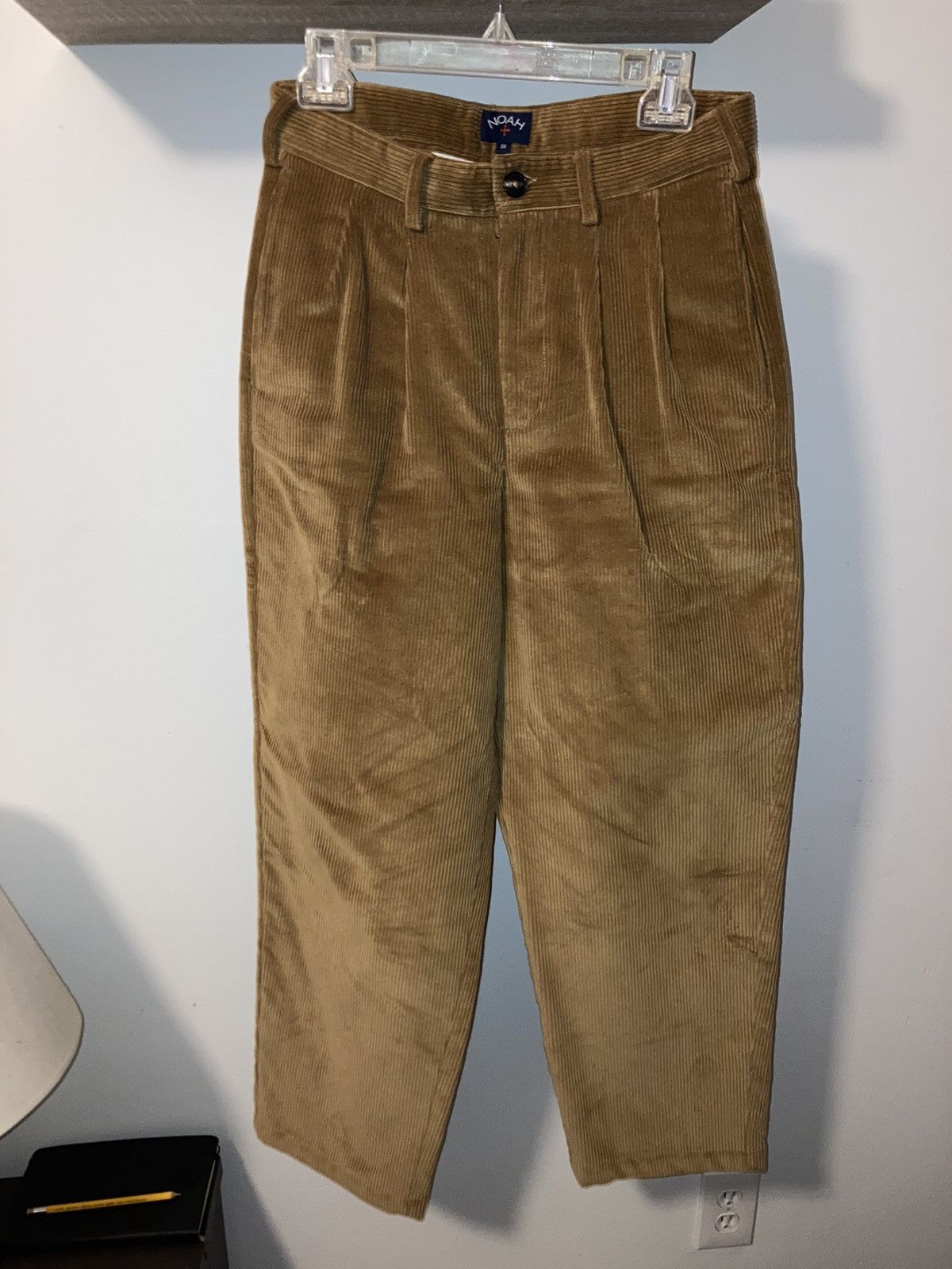 パンツ NOAH Double-Pleat Corduroy Trouser 30 Pleated Salt Wash Corduroy Pant - Noah