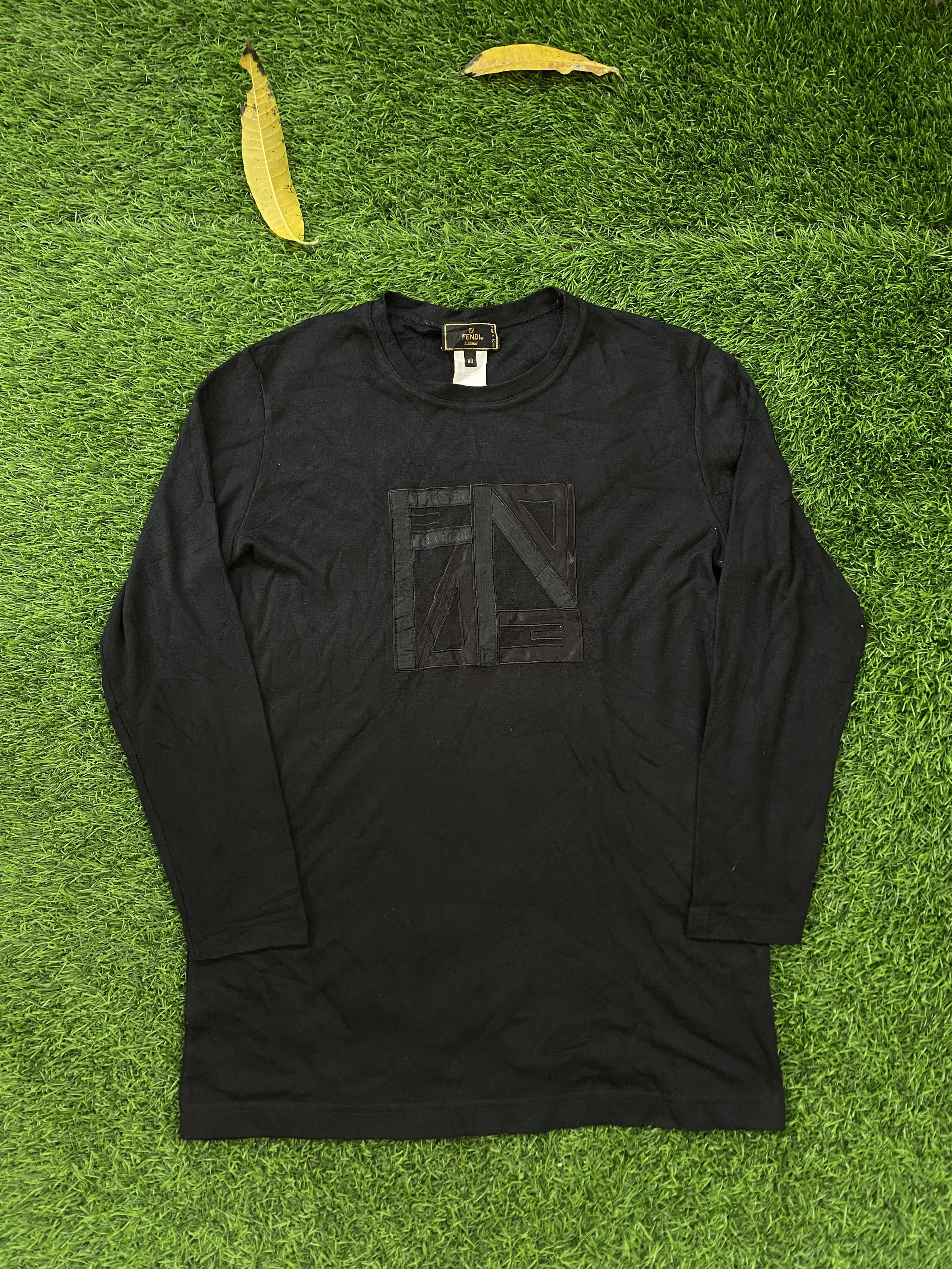 Fendi Vintage Fendi Spellout Logo Longsleeve Tshirt Size M / US 6-8 / IT 42-44 - 1 Thumbnail