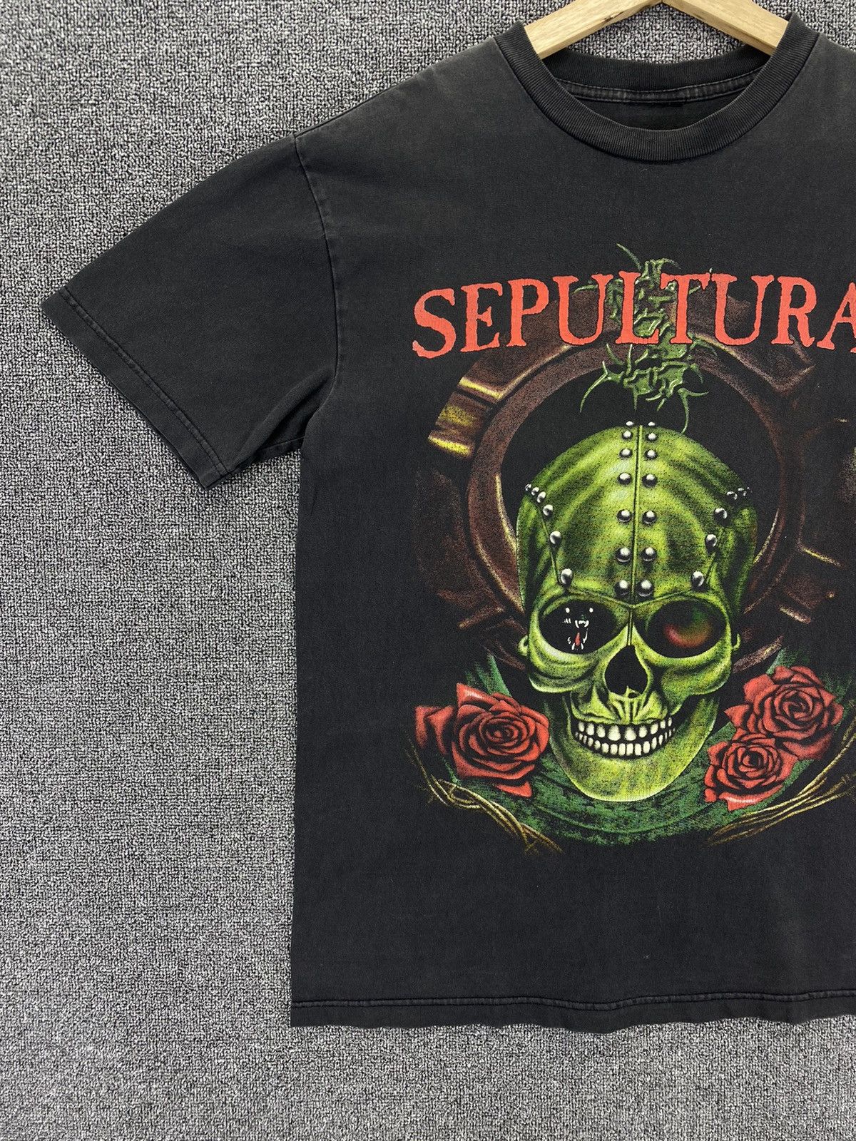 Band Tees Vintage Sepultura Skulls Heavy Metal Rock Band Tees T Shirts Size US M / EU 48-50 / 2 - 3 Thumbnail