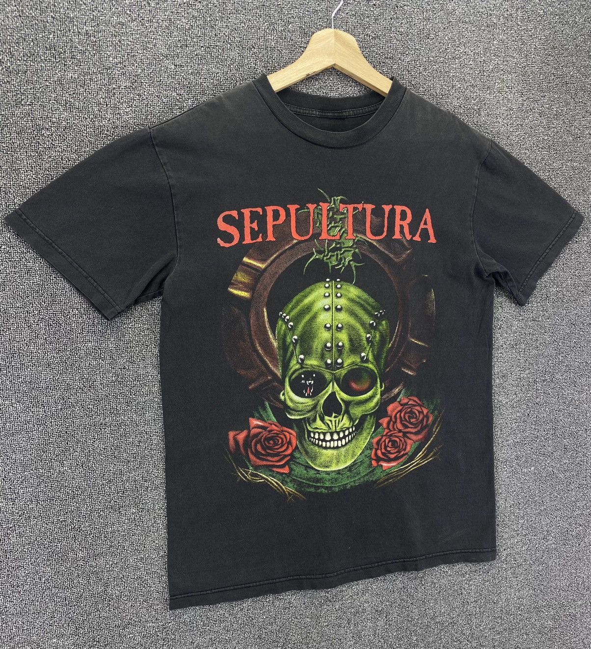 Band Tees Vintage Sepultura Skulls Heavy Metal Rock Band Tees T Shirts Size US M / EU 48-50 / 2 - 2 Thumbnail