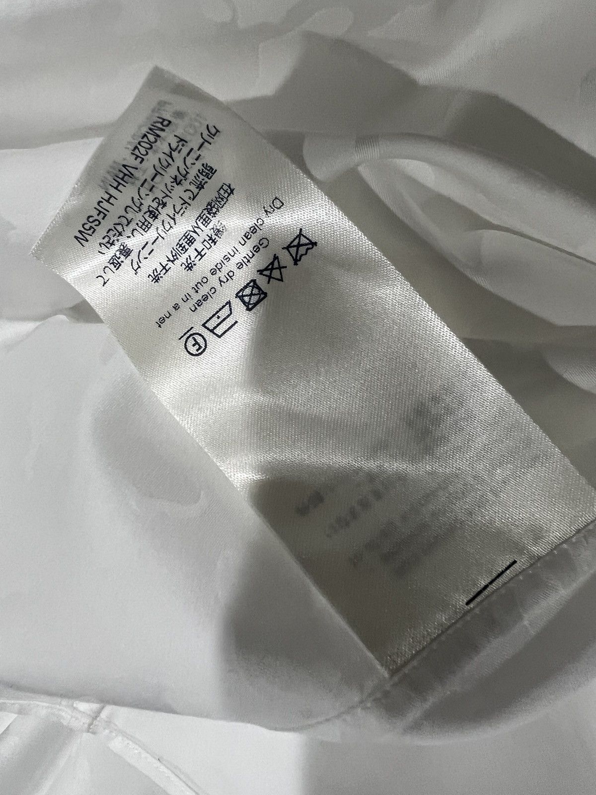 Louis Vuitton Louis Vuitton mens camo shirt. 42/16.5. $1190 Size US L / EU 52-54 / 3 - 4 Thumbnail