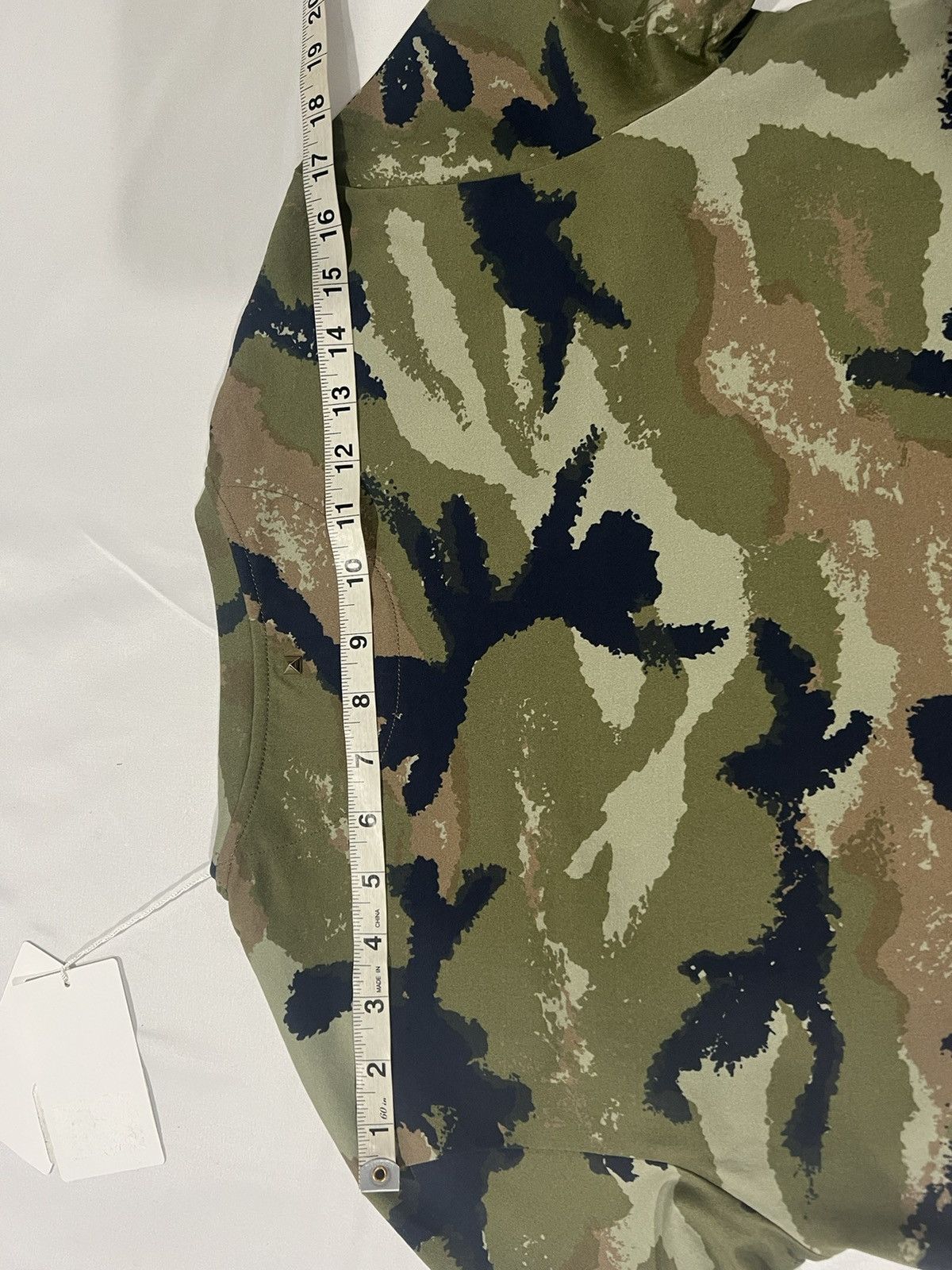 Valentino Valentino mens camo shirt. S. $520 Size US S / EU 44-46 / 1 - 6 Thumbnail