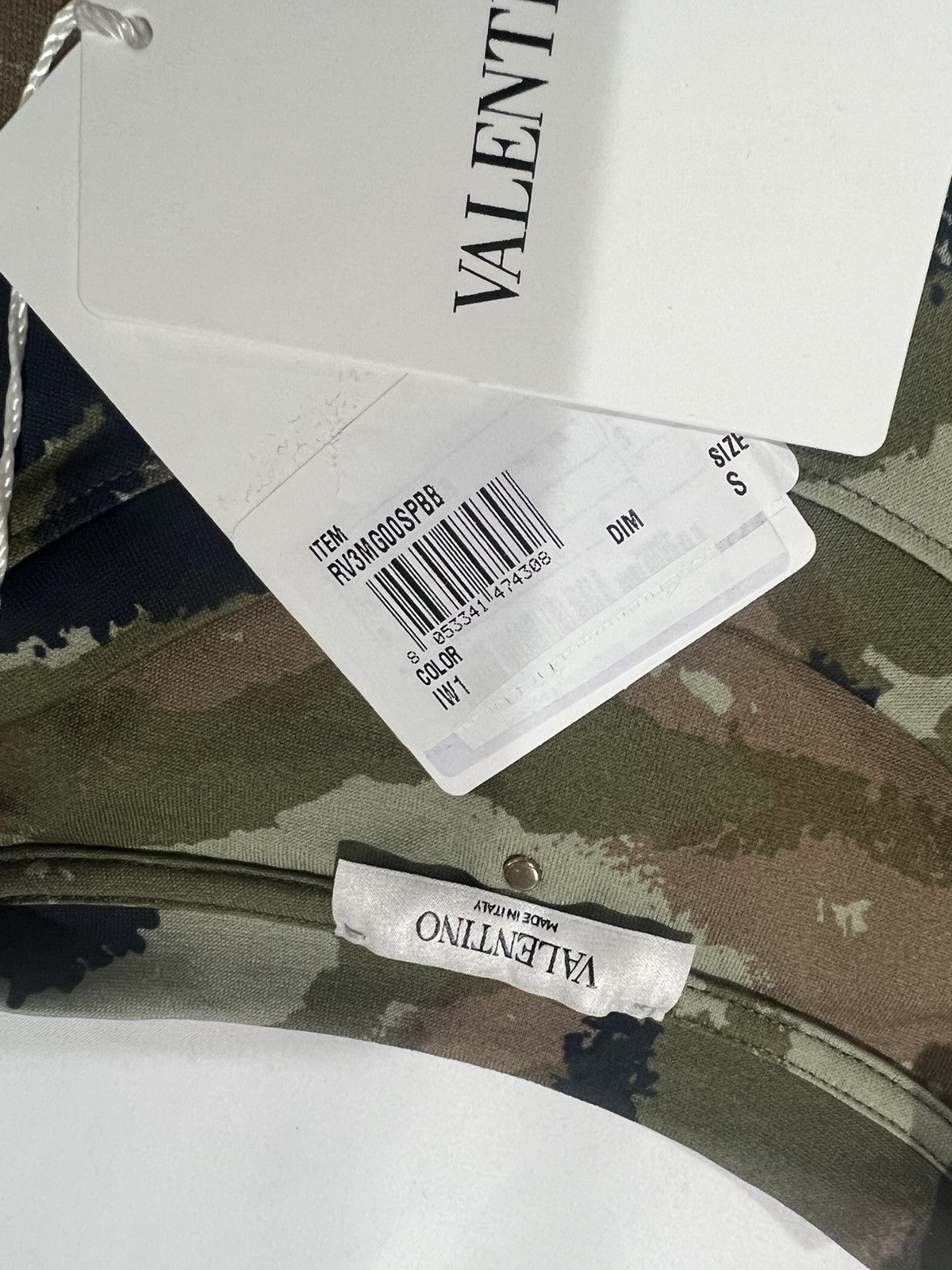 Valentino Valentino mens camo shirt. S. $520 Size US S / EU 44-46 / 1 - 3 Thumbnail
