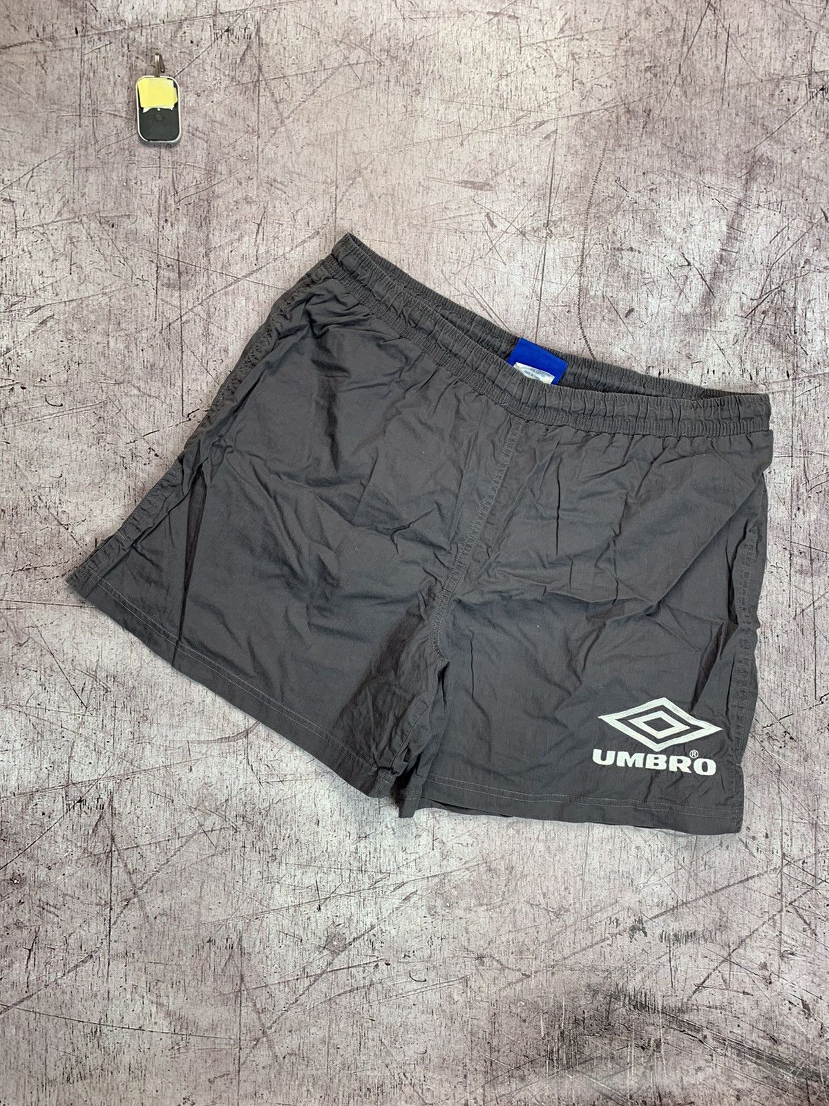 Umbro × Vintage Umbro Vintage Mens Nylon Shorts Size US 38 / EU 54 - 1 Thumbnail