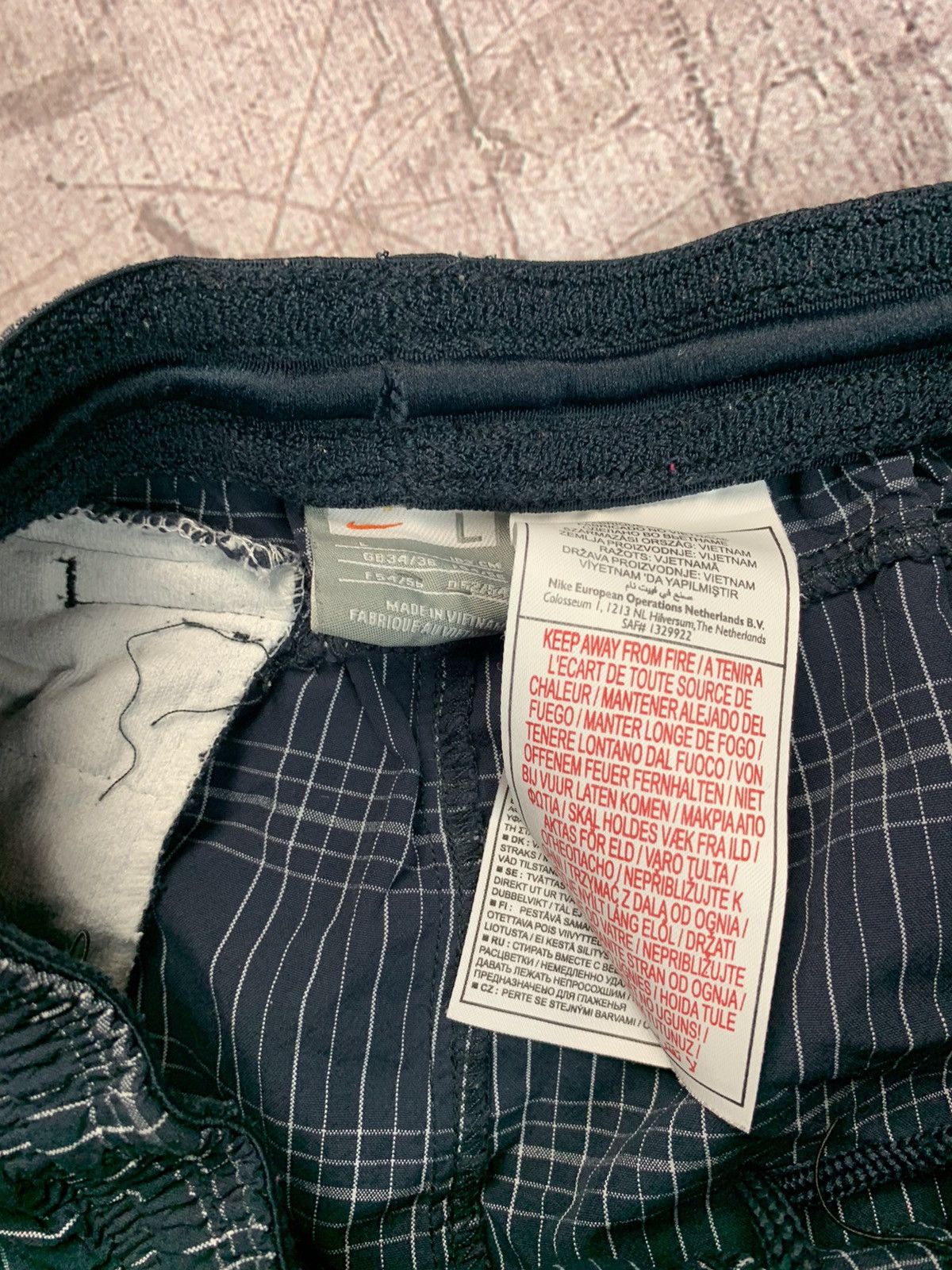 Nike Vintage Nike Shorts Size US 34 / EU 50 - 4 Thumbnail