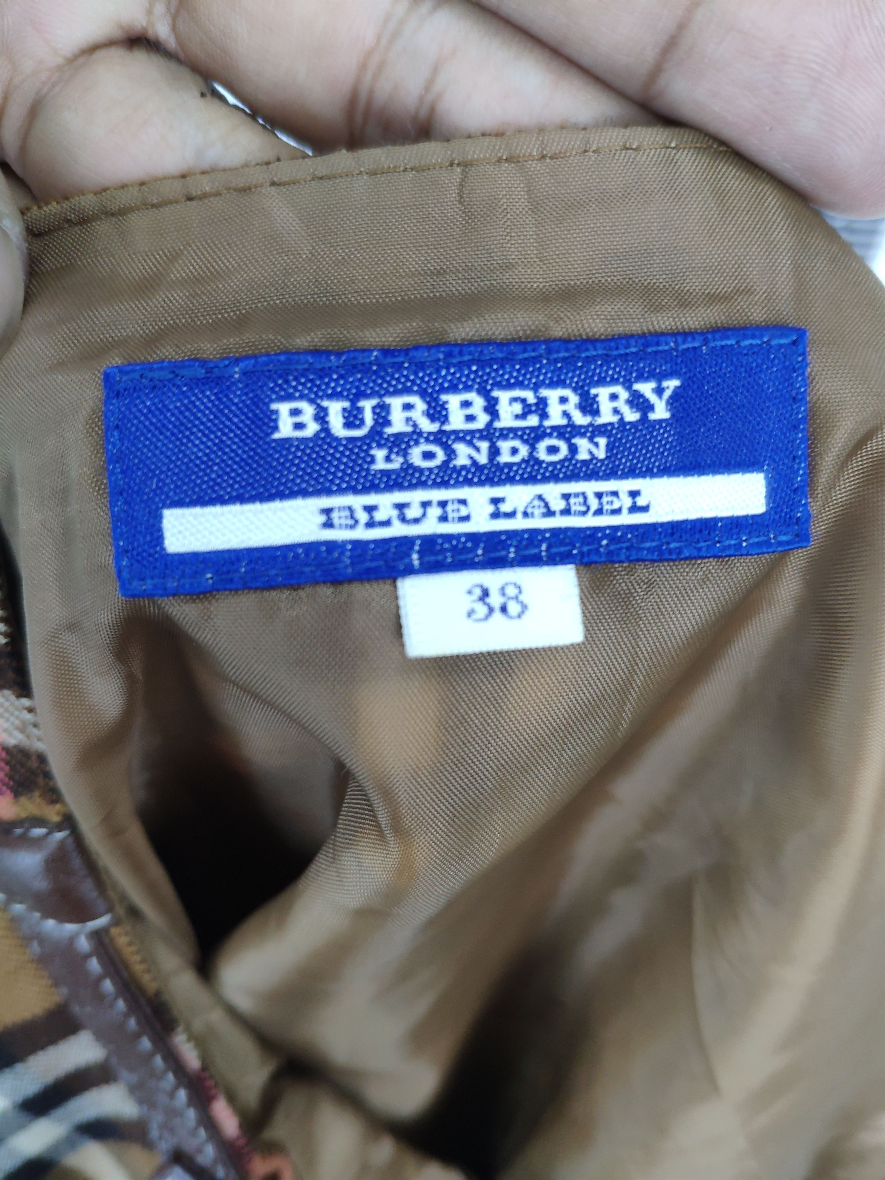 Burberry × Vintage Burberry Skirts Nova Check Wool Mini Skirt Size 27" / US 4 / IT 40 - 3 Thumbnail