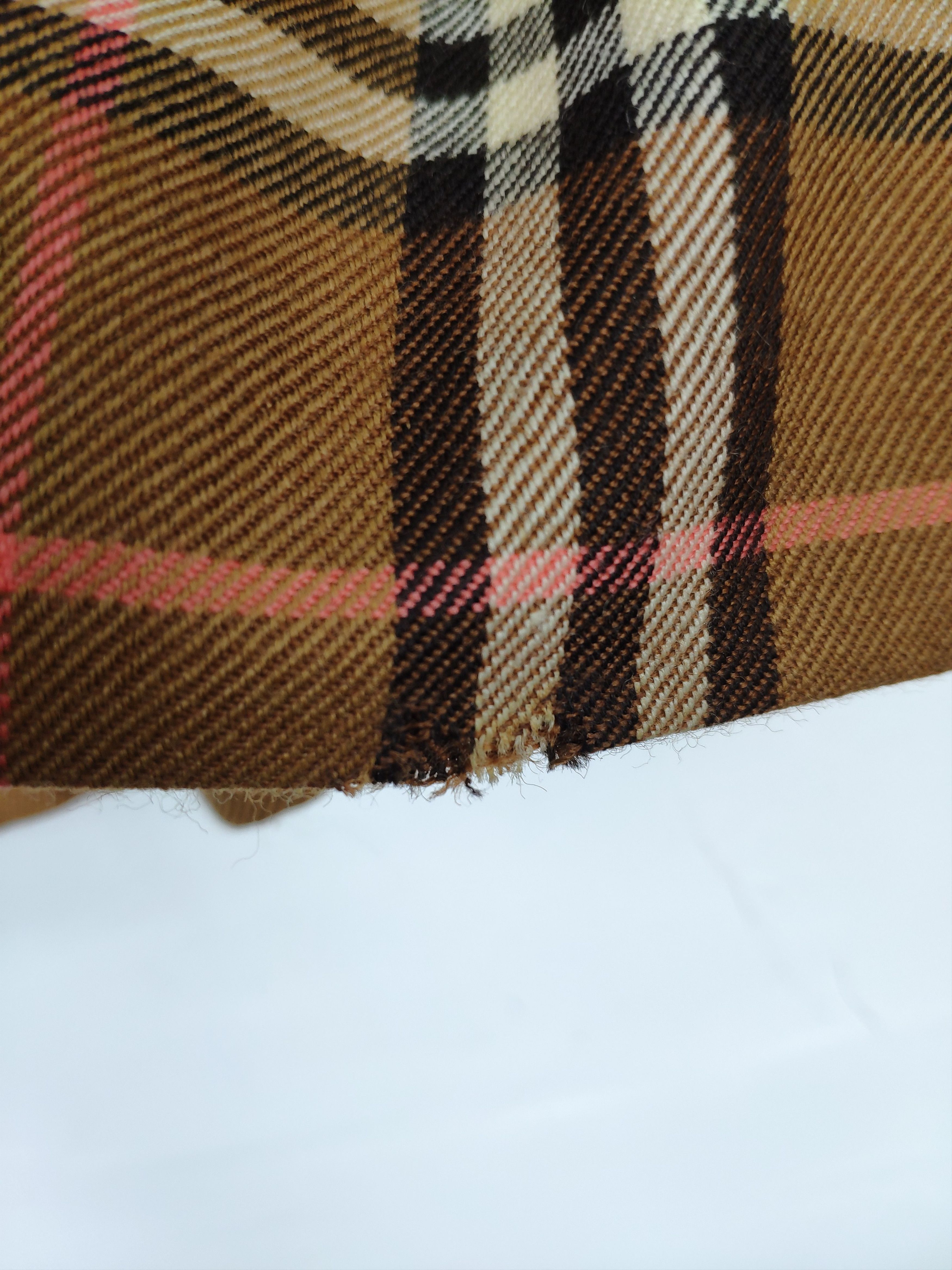Burberry × Vintage Burberry Skirts Nova Check Wool Mini Skirt Size 27" / US 4 / IT 40 - 7 Thumbnail