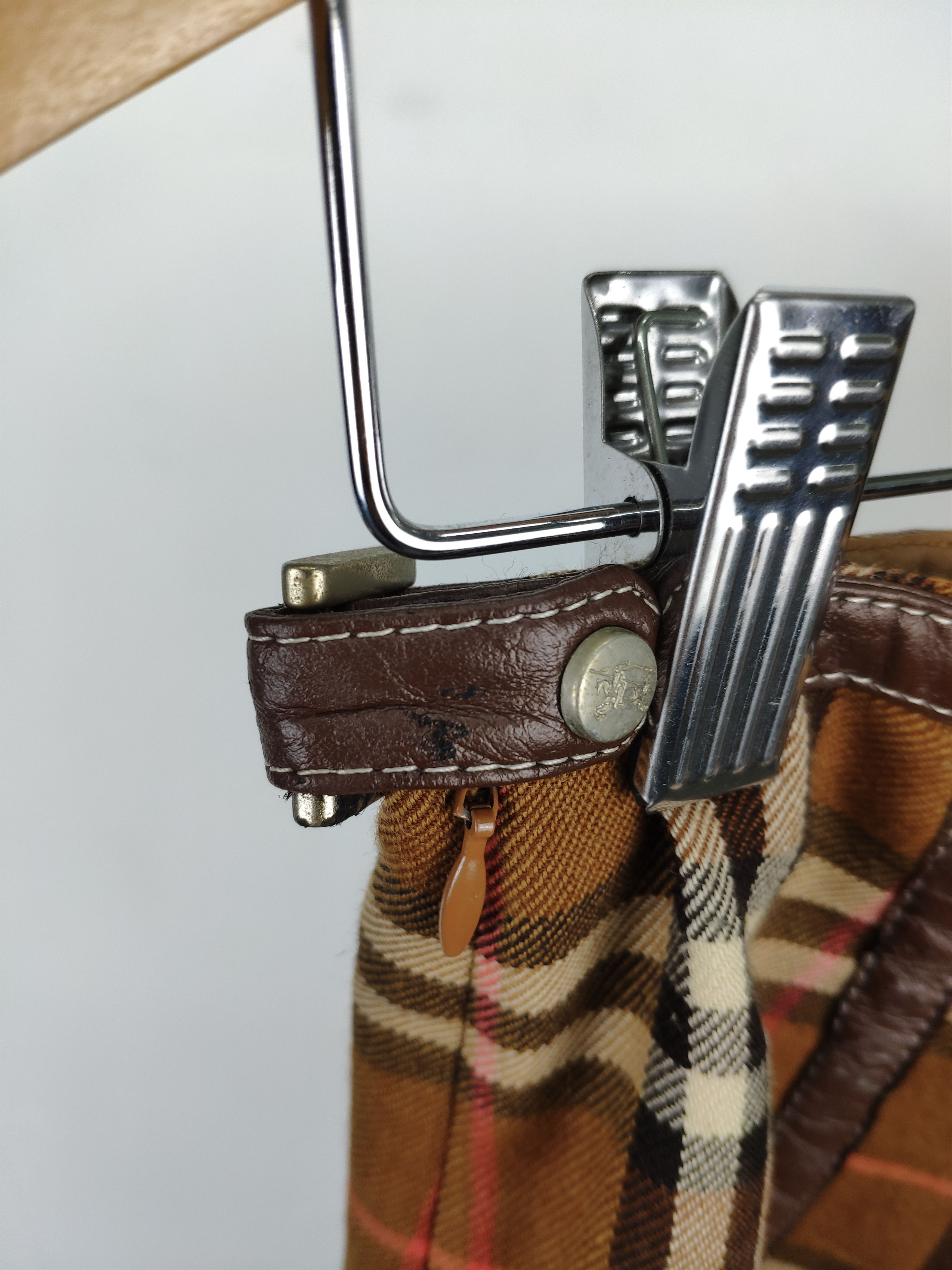 Burberry × Vintage Burberry Skirts Nova Check Wool Mini Skirt Size 27" / US 4 / IT 40 - 10 Thumbnail
