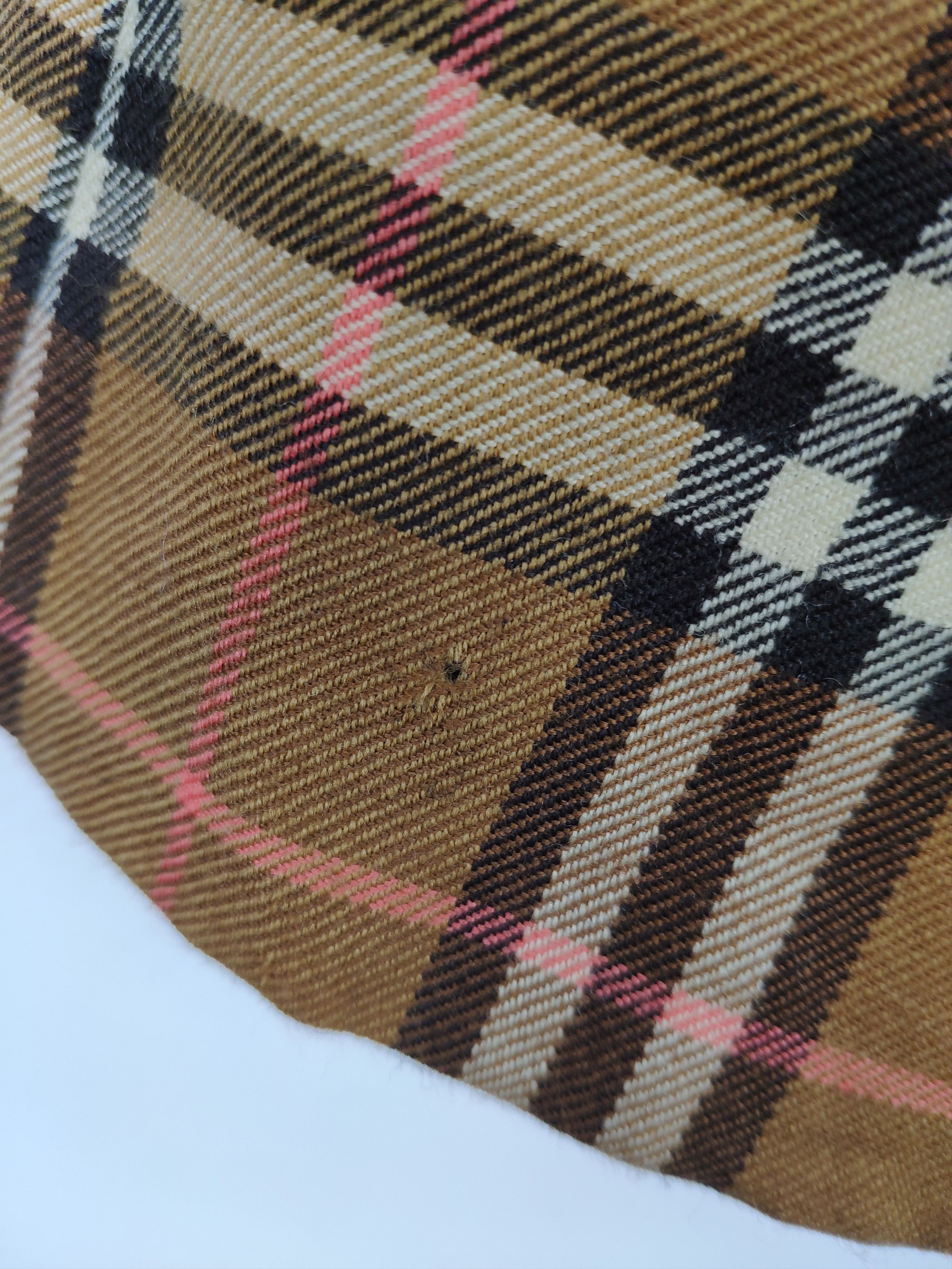 Burberry × Vintage Burberry Skirts Nova Check Wool Mini Skirt Size 27" / US 4 / IT 40 - 8 Thumbnail