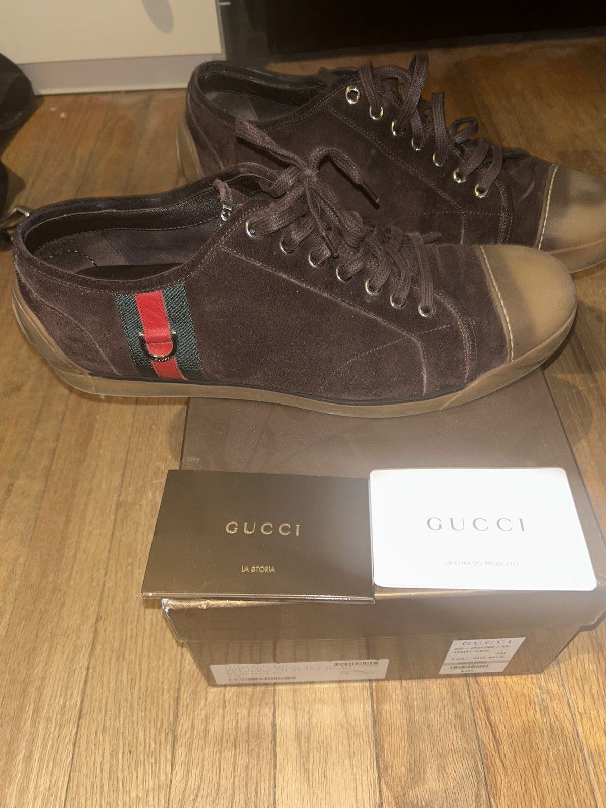 Gucci brown suede low tops