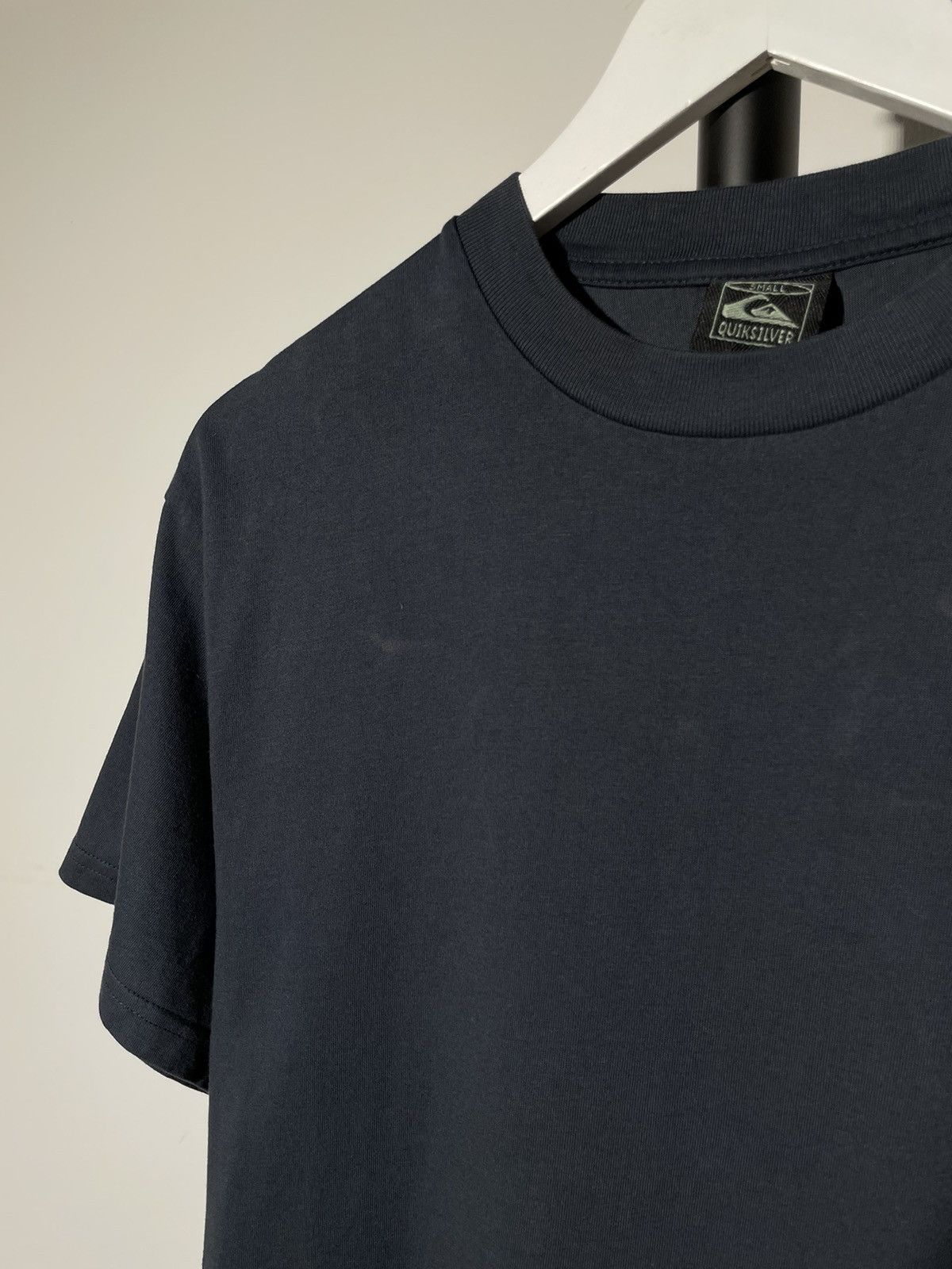 Quiksilver × Vintage Vintage 90s Quicksilver Surf Wear T-Shirt Size US S / EU 44-46 / 1 - 8 Thumbnail