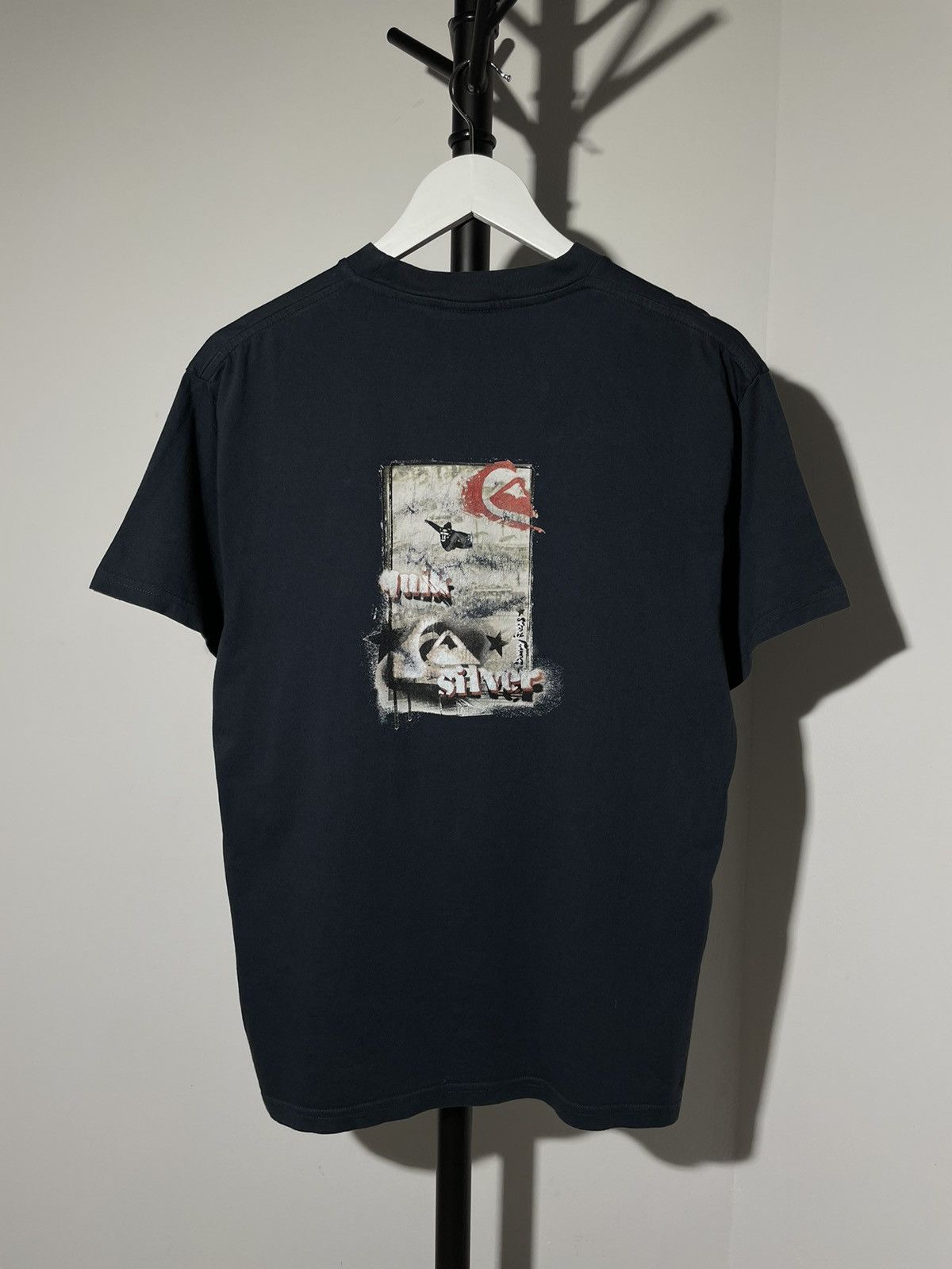 Quiksilver × Vintage Vintage 90s Quicksilver Surf Wear T-Shirt Size US S / EU 44-46 / 1 - 1 Thumbnail