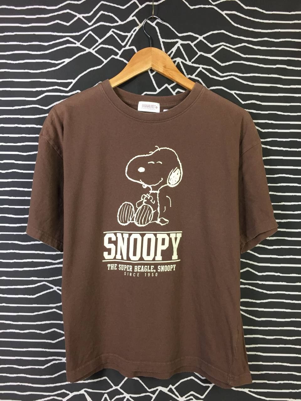 Cartoon Network Vtg Peanuts Worldwide The Super Beagle Snoopy Tee Size US M / EU 48-50 / 2 - 1 Thumbnail