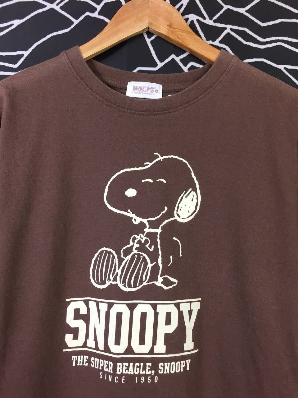 Cartoon Network Vtg Peanuts Worldwide The Super Beagle Snoopy Tee Size US M / EU 48-50 / 2 - 4 Thumbnail