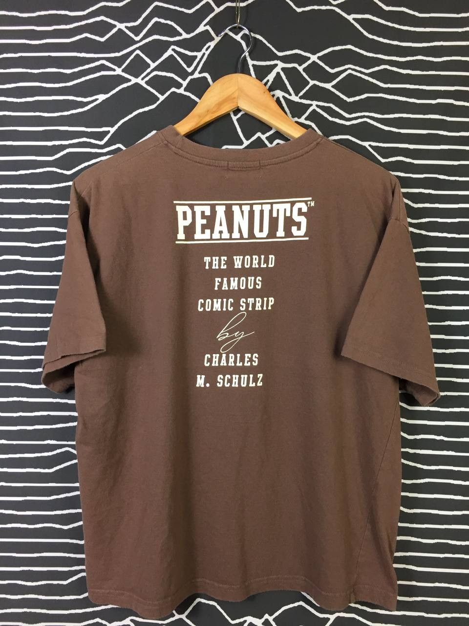 Cartoon Network Vtg Peanuts Worldwide The Super Beagle Snoopy Tee Size US M / EU 48-50 / 2 - 3 Thumbnail
