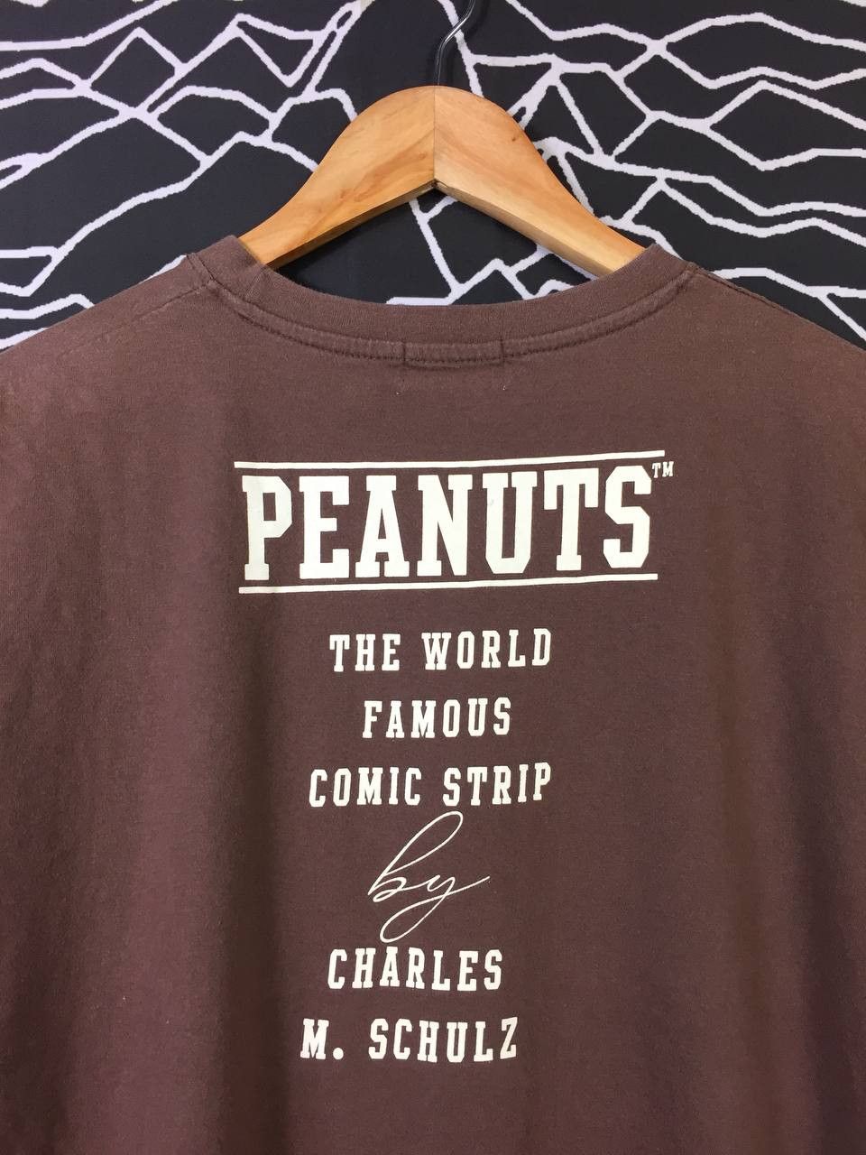 Cartoon Network Vtg Peanuts Worldwide The Super Beagle Snoopy Tee Size US M / EU 48-50 / 2 - 5 Thumbnail