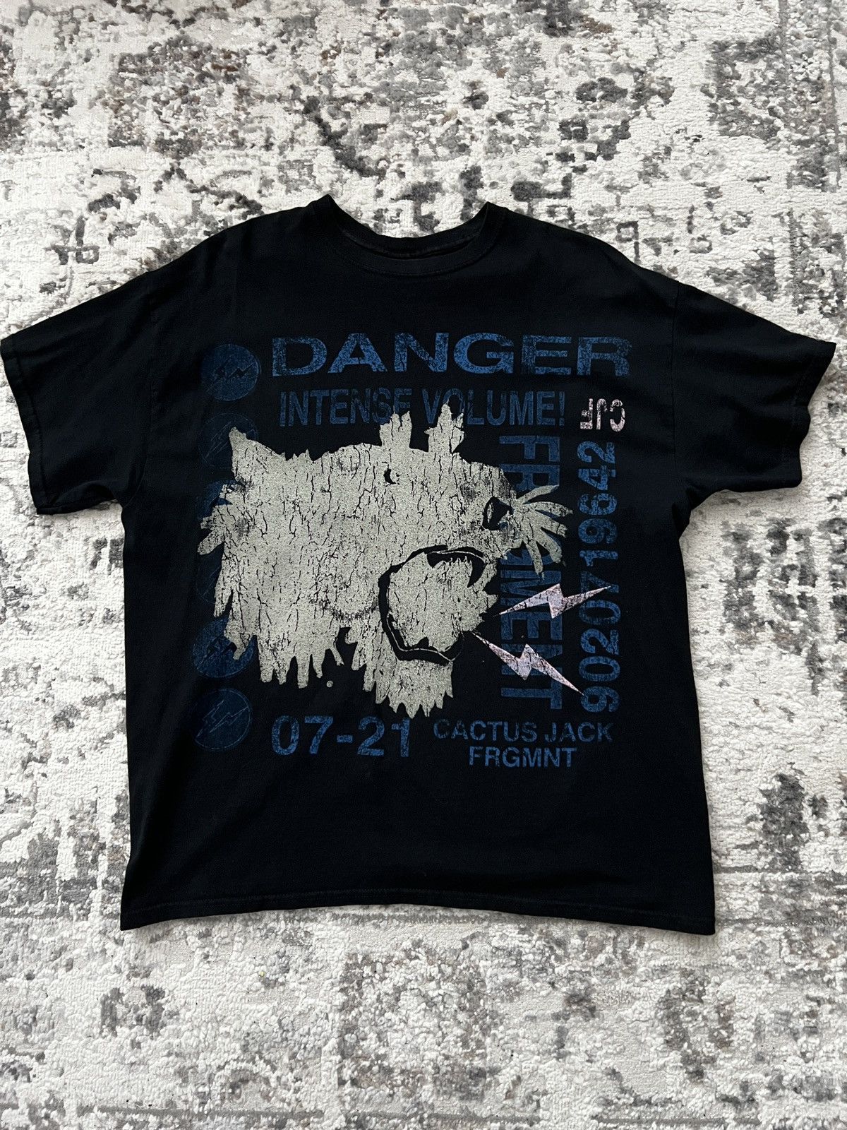 travis scott danger tee