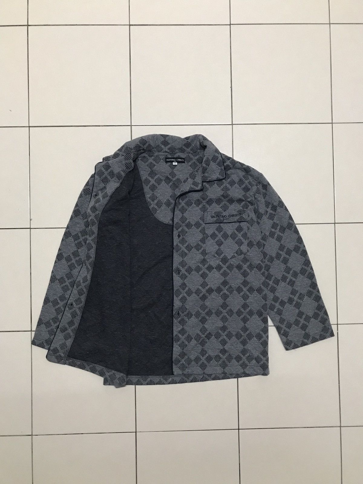 Valentino × Vintage Vintage Monogram Valentino Christy Paris Button Ups Size US M / EU 48-50 / 2 - 2 Thumbnail