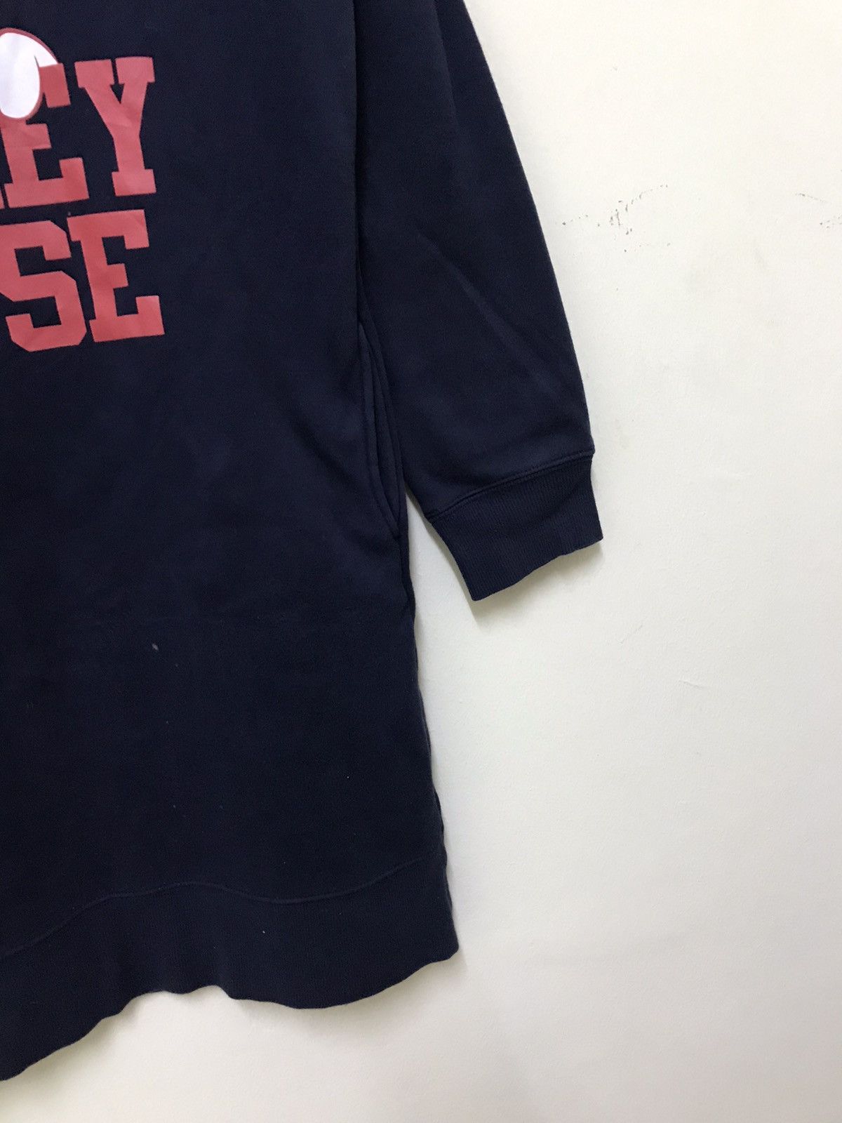 Mickey Mouse × Uniqlo Uniqlo X Mickey Mouse Big Logo Size US S / EU 44-46 / 1 - 5 Thumbnail
