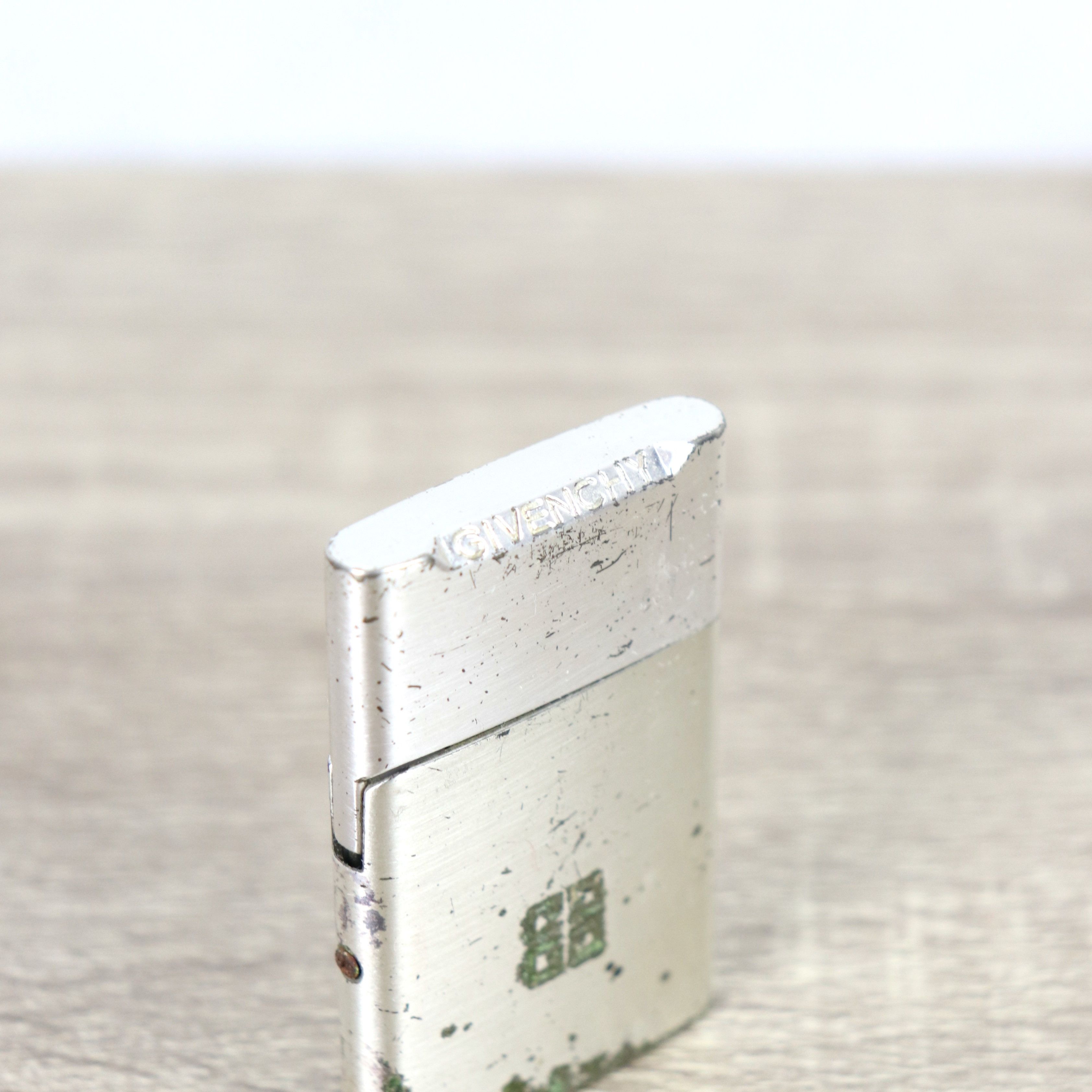 Givenchy × Vintage givenchy vintage lighter Size ONE SIZE - 4 Thumbnail