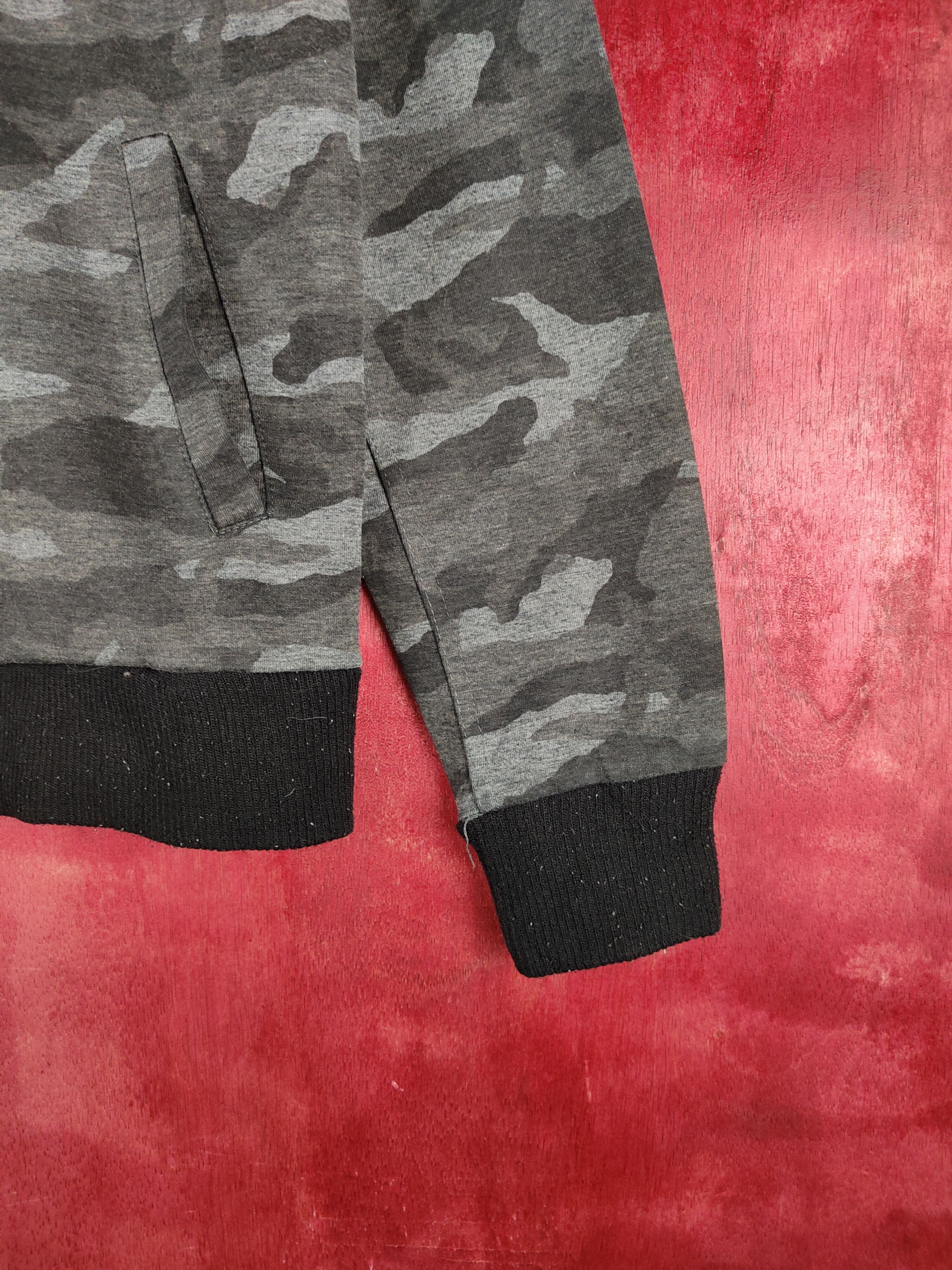 Japanese Brand Vogon Black Gray camo Military Sweater #286B Size US M / EU 48-50 / 2 - 8 Thumbnail
