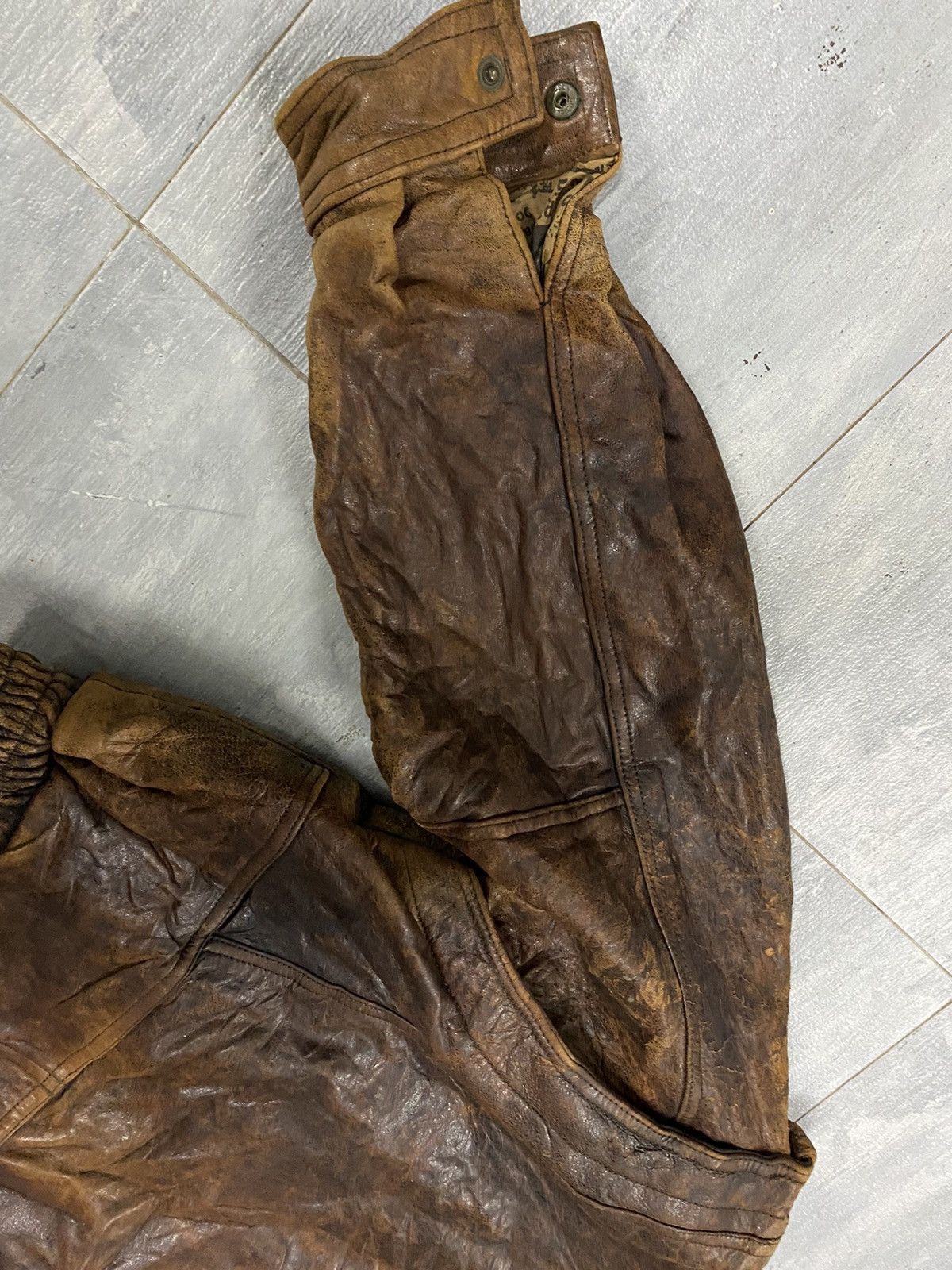 Vintage 🔥Vintage🔥 Distressed Wind Armor Leather Jacket Size US L / EU 52-54 / 3 - 17 Thumbnail
