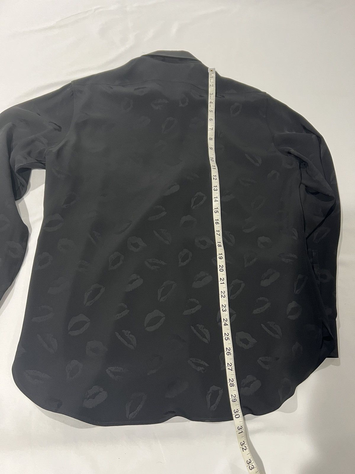 Saint Laurent Paris Saint Laurent Hedi Slimane lips shirt. 41/16 Size US L / EU 52-54 / 3 - 2 Thumbnail