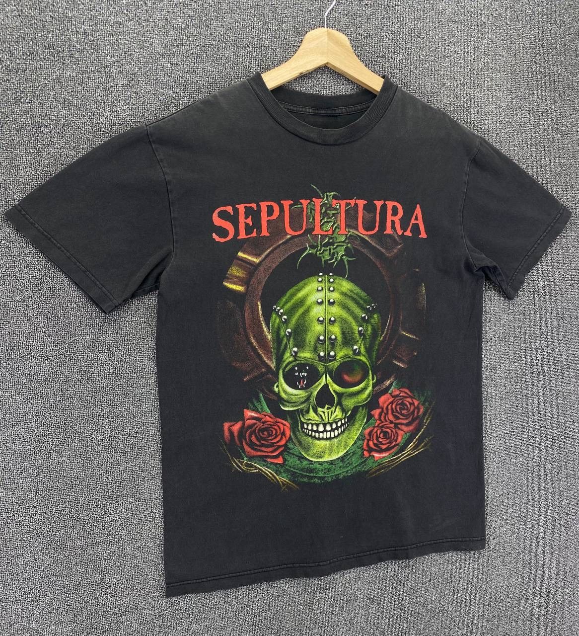 Band Tees Vintage Sepultura Skulls Heavy Metal Rock Band Tees T Shirts Size US M / EU 48-50 / 2 - 2 Thumbnail