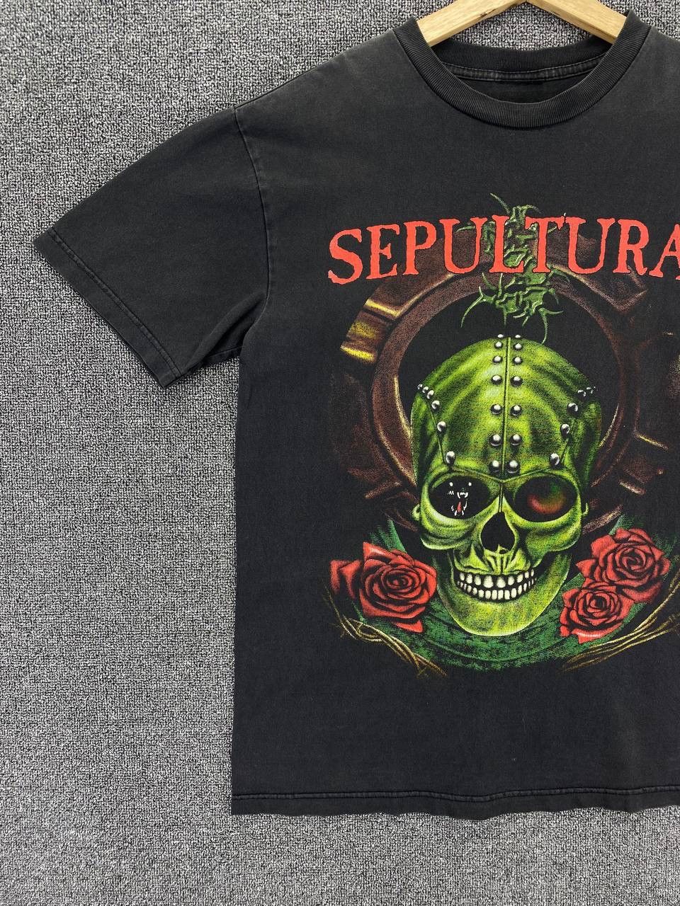 Band Tees Vintage Sepultura Skulls Heavy Metal Rock Band Tees T Shirts Size US M / EU 48-50 / 2 - 3 Thumbnail