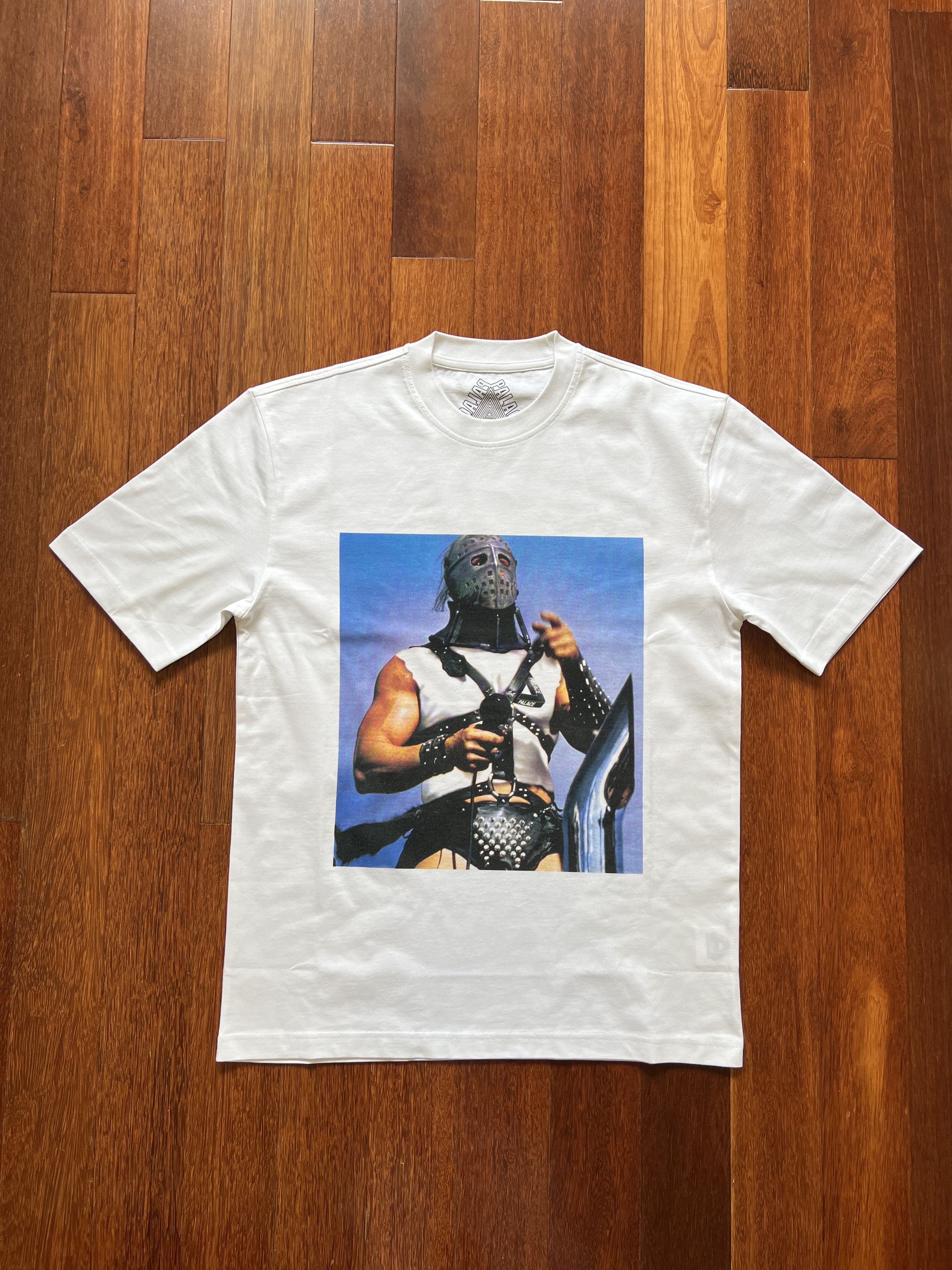 Palace 💚 2019 Palace Mad Maximum T-Shirt White Medium NEW Size US M / EU 48-50 / 2 - 5 Thumbnail