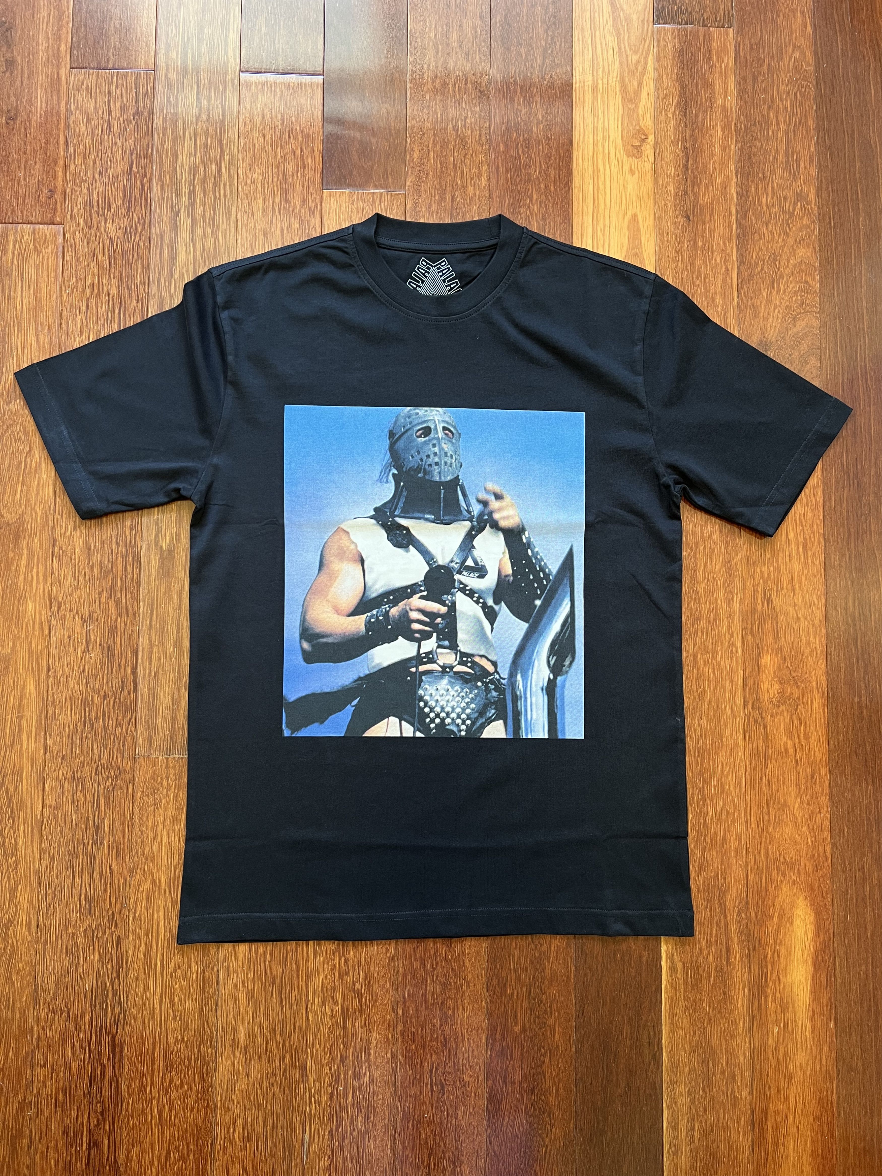 Palace 💚 2019 Palace Mad Maximum T-Shirt Black Medium NEW Size US M / EU 48-50 / 2 - 5 Thumbnail