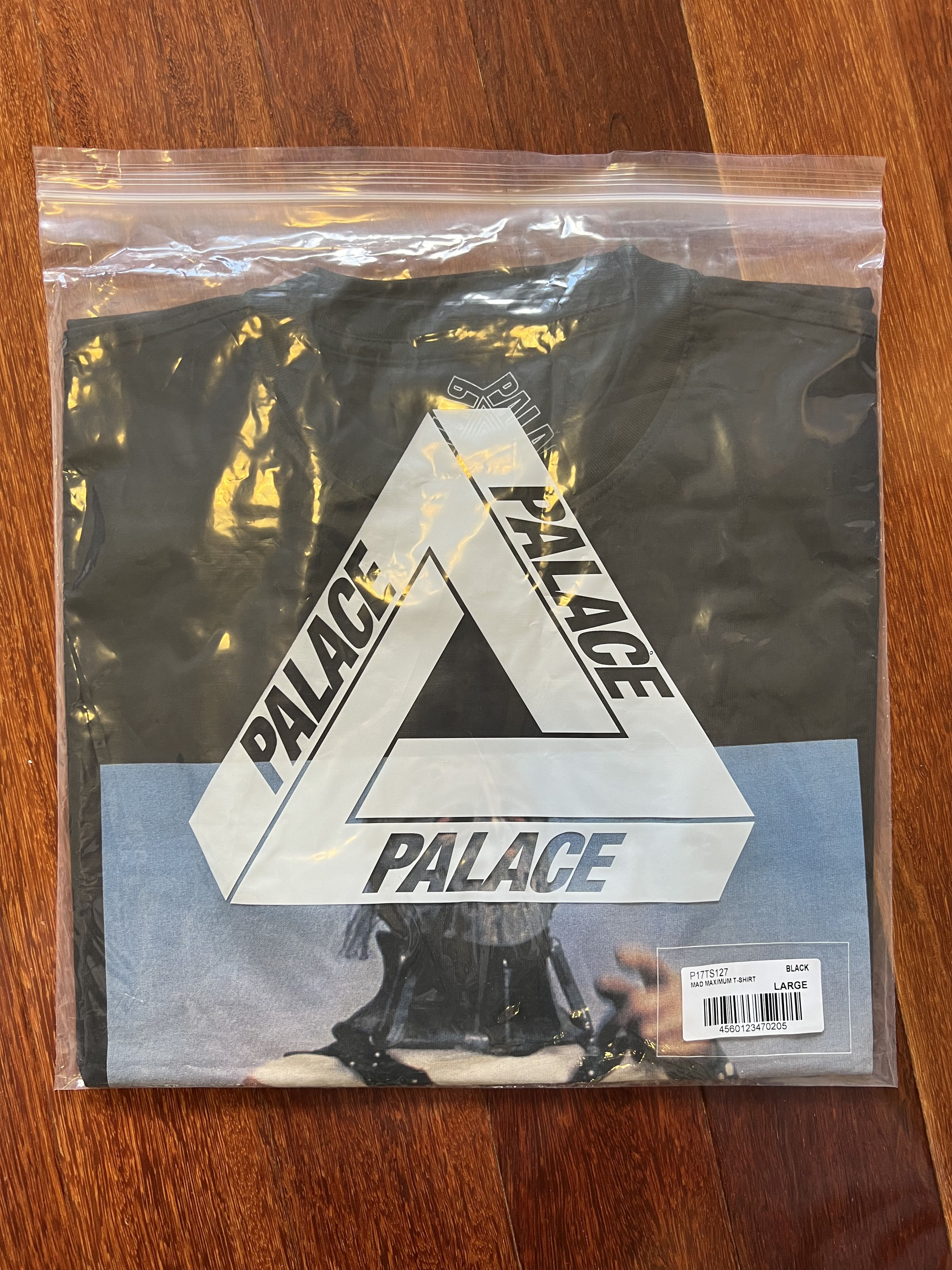 Palace 💚 2019 Palace Mad Maximum T-Shirt Black Large NEW Size US L / EU 52-54 / 3 - 2 Thumbnail