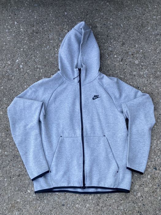 mens nike tech fleece hoodie grey